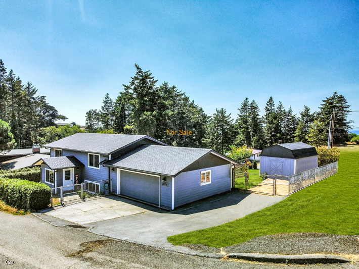 24536663, 29770 Hound Dog Rd, Gold Beach, OR 97444, #24536663