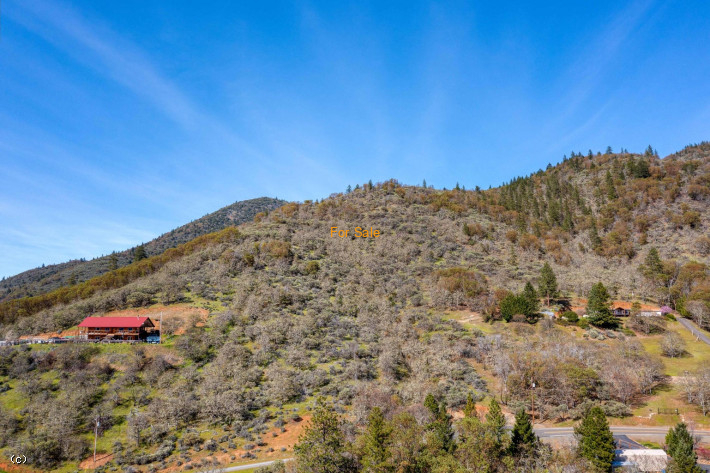 220158769, 1157 Scott Dr, Grants Pass, OR 97527, #220158769