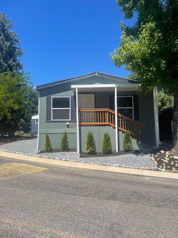 220167850, 1055 N 5th St #103, Jacksonville, OR 97530, #220167850