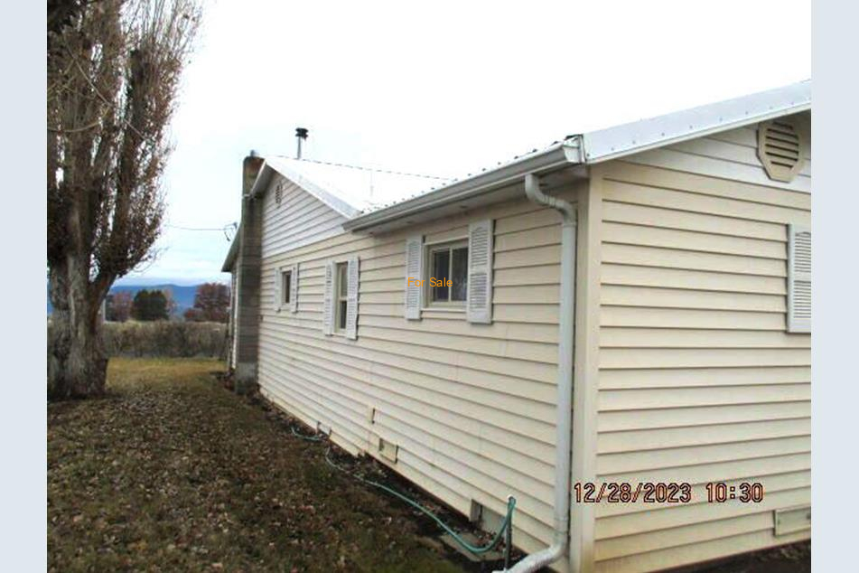 37217_Agency_Lake_24