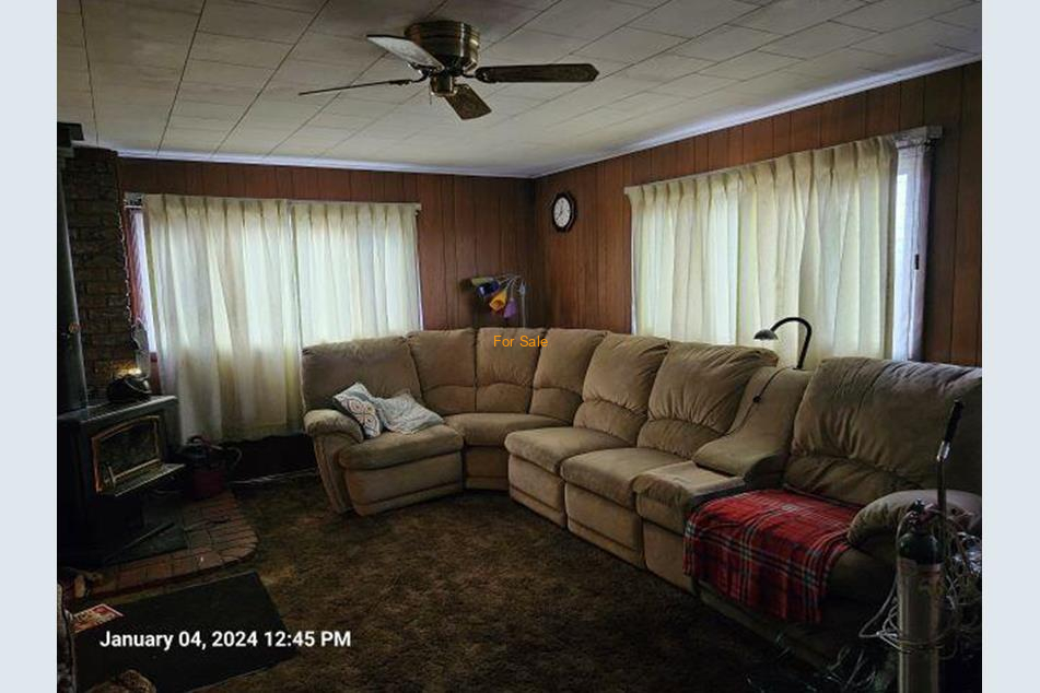 37217_Agency_Lake_40