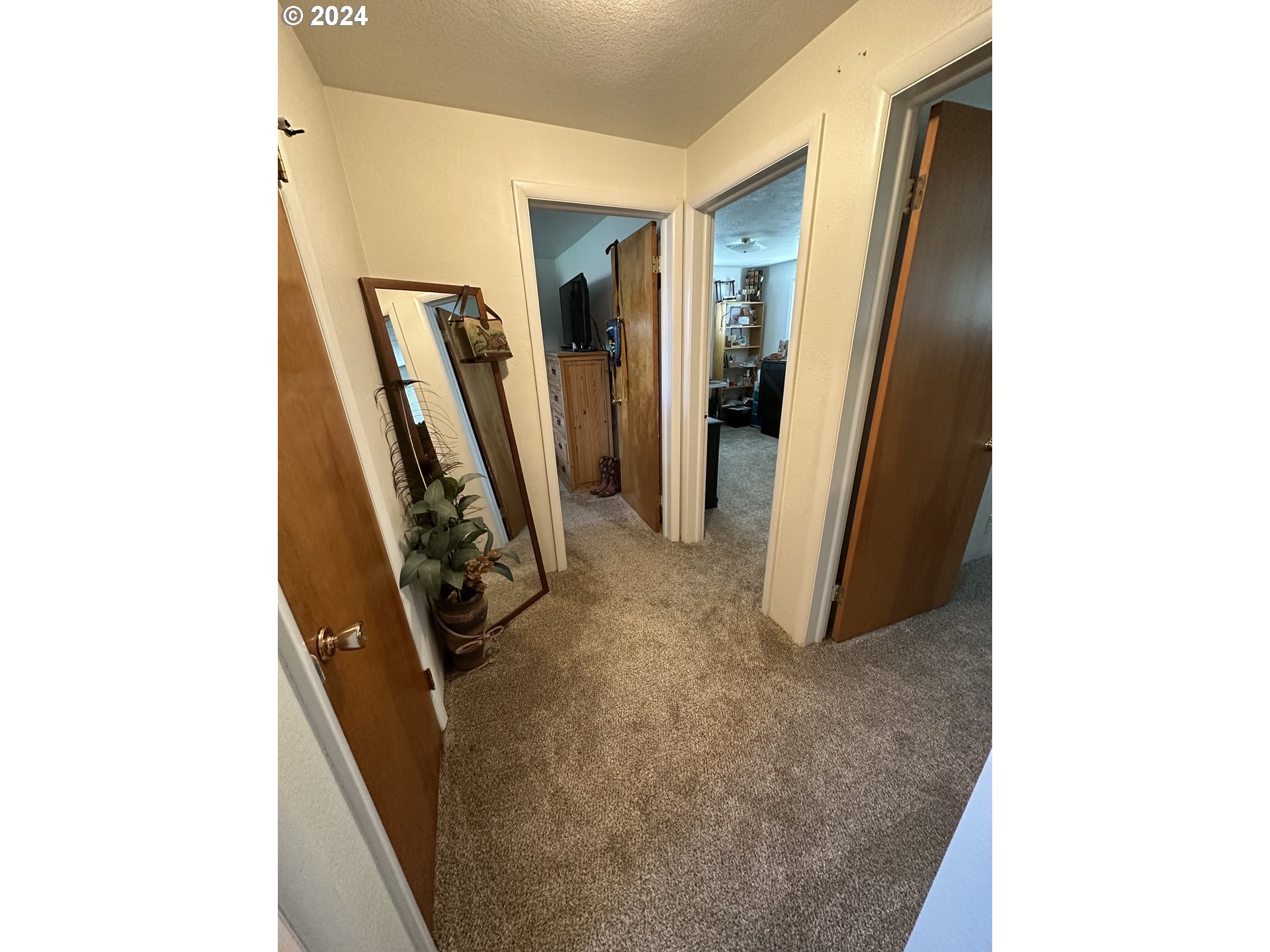 1082-W-7TH-PL_14