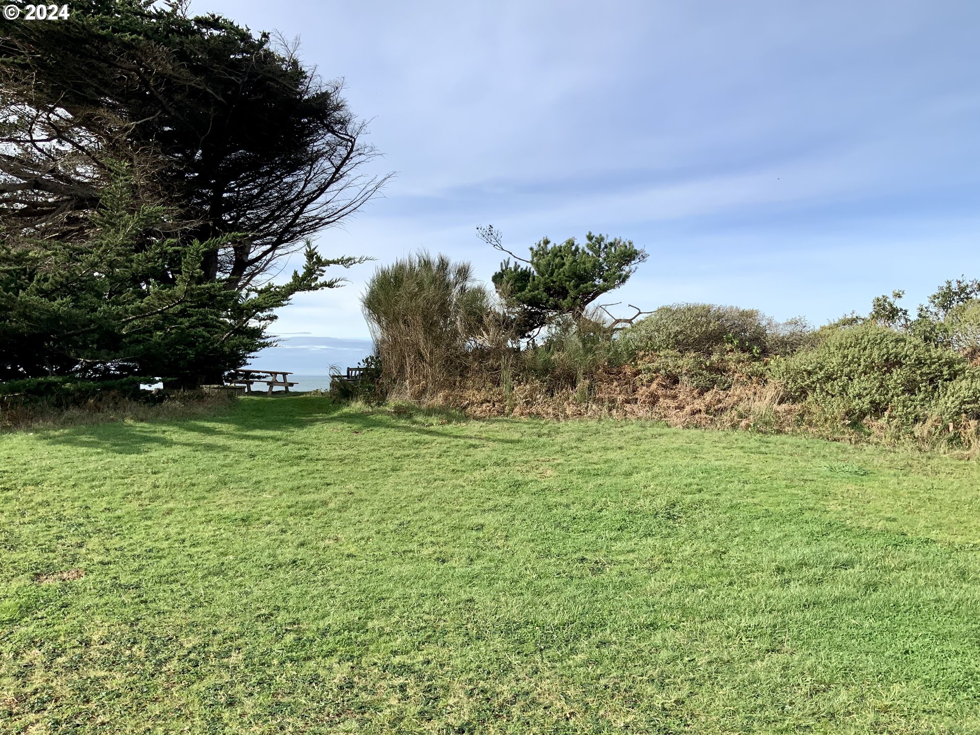 Surfside_Dr_TL1101_08
