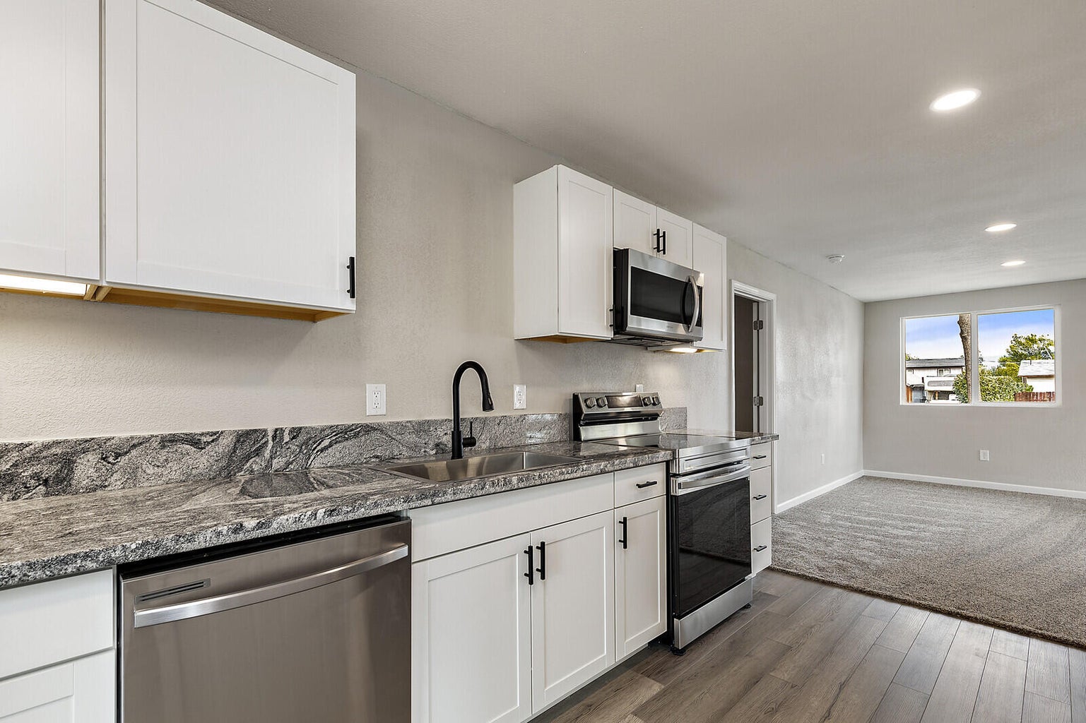 304_Chestnut_St_15