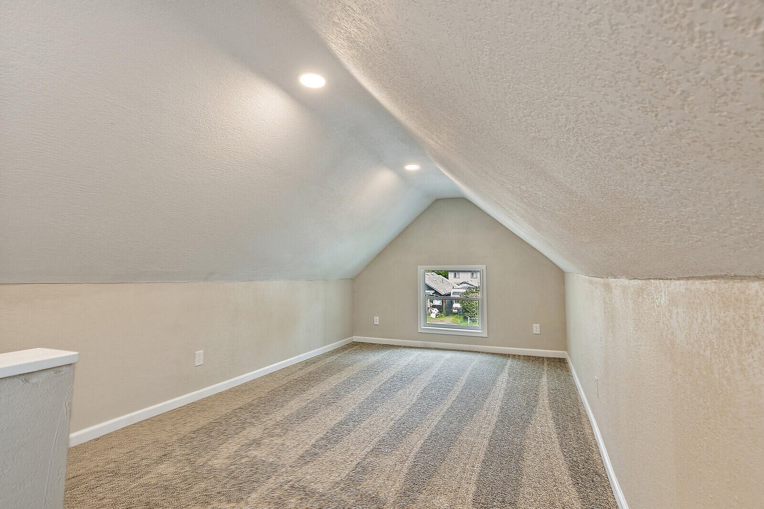 304_Chestnut_St_25