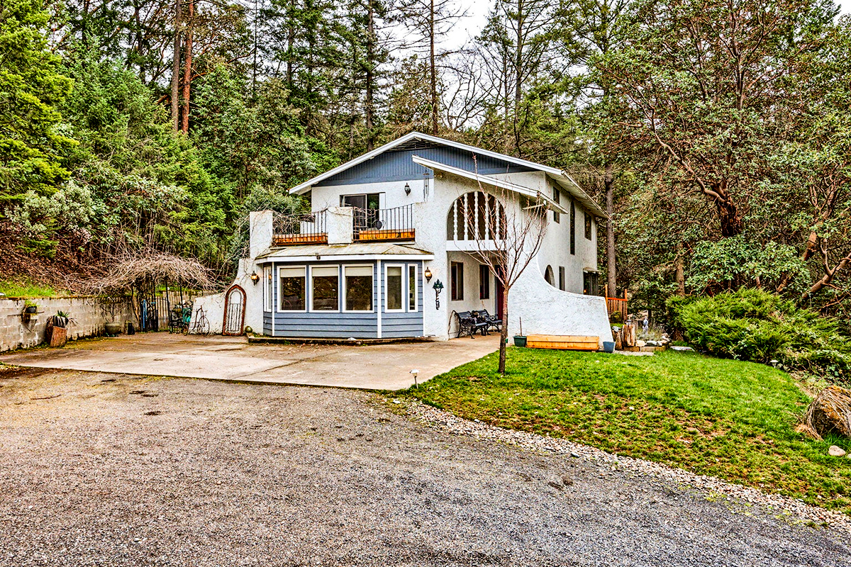 220178542, 2109 Knowles Rd, Medford, OR 97501, #220178542