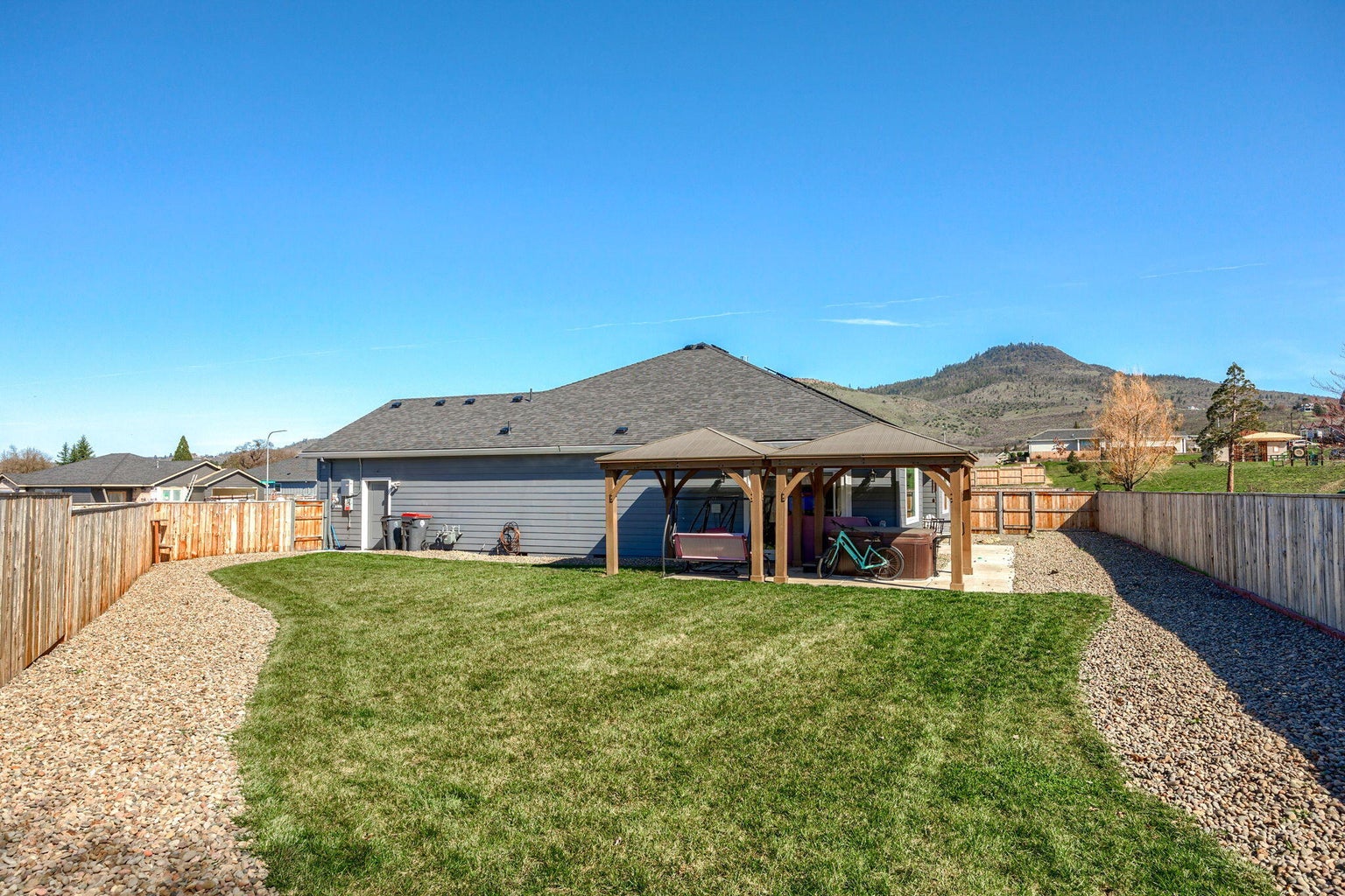 3008-Mt-Thielson-Drive_10