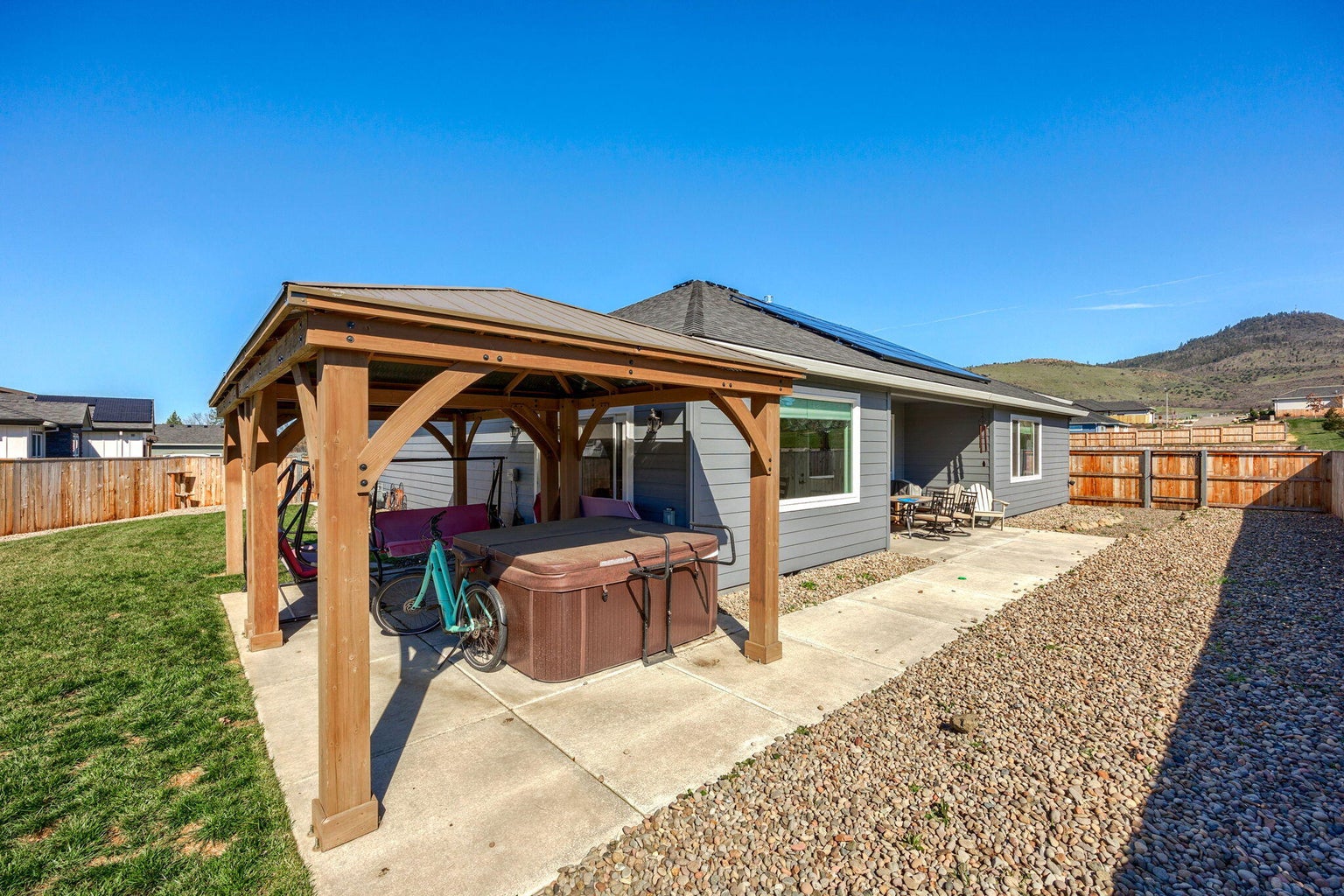 3008-Mt-Thielson-Drive_11