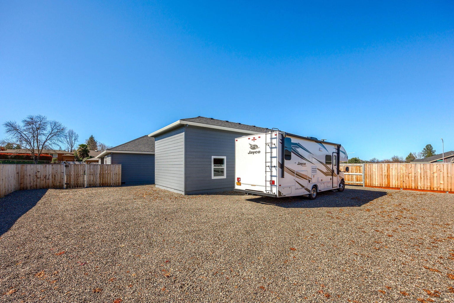 3008-Mt-Thielson-Drive_13