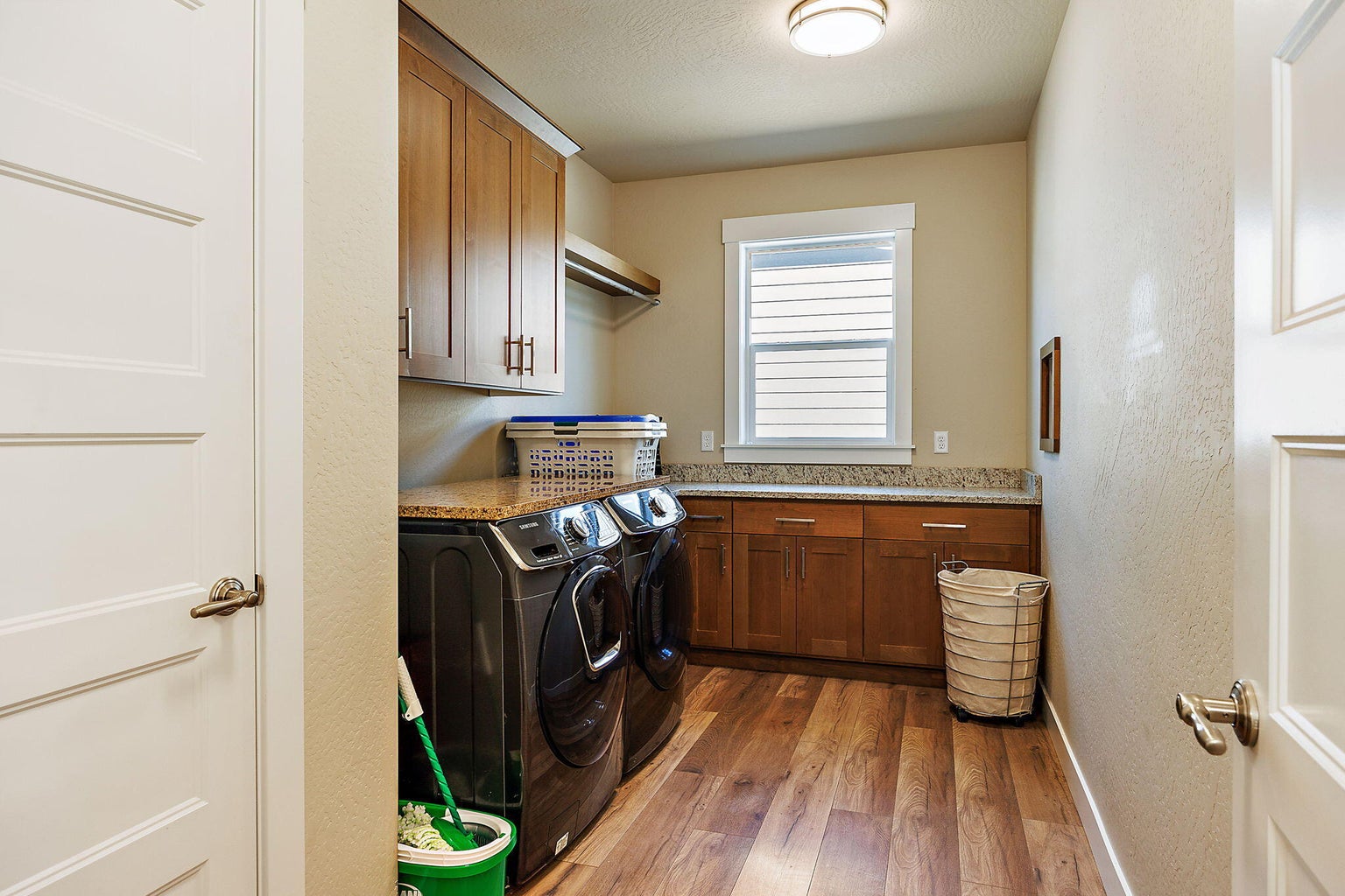 3008-Mt-Thielson-Drive_32