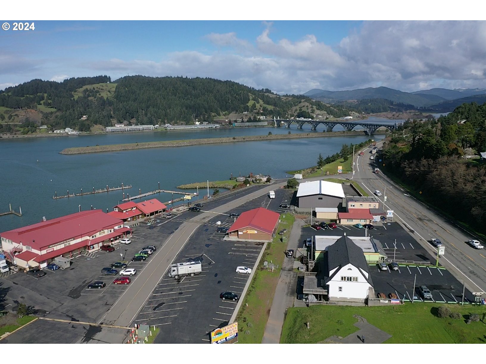94250_Port_Dr_04