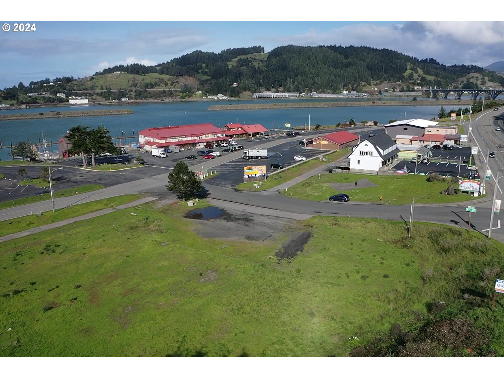 94250_Port_Dr_09