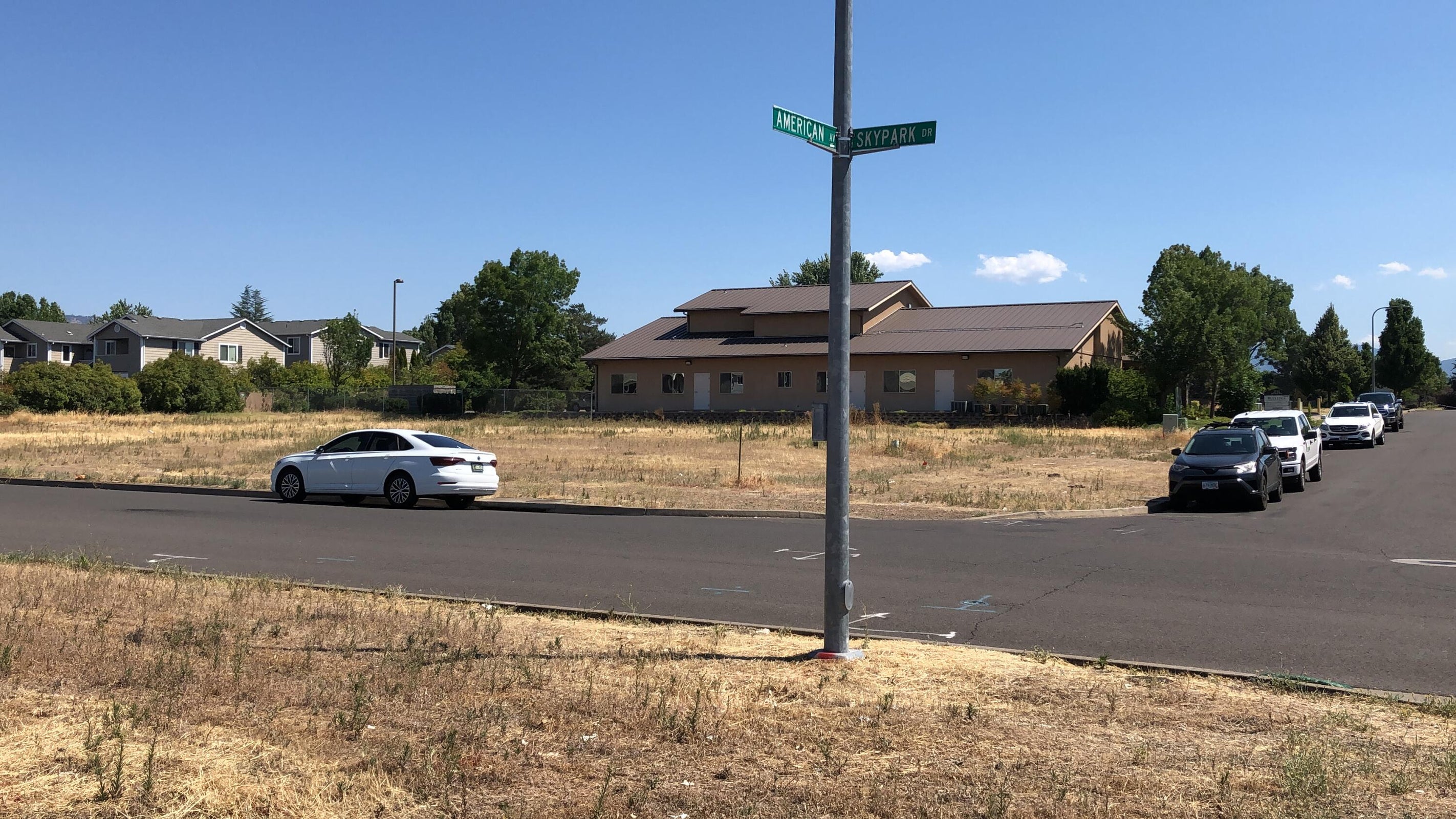 220168972, 1924 Sky Park Drive, Medford OR 97504 #220168972
