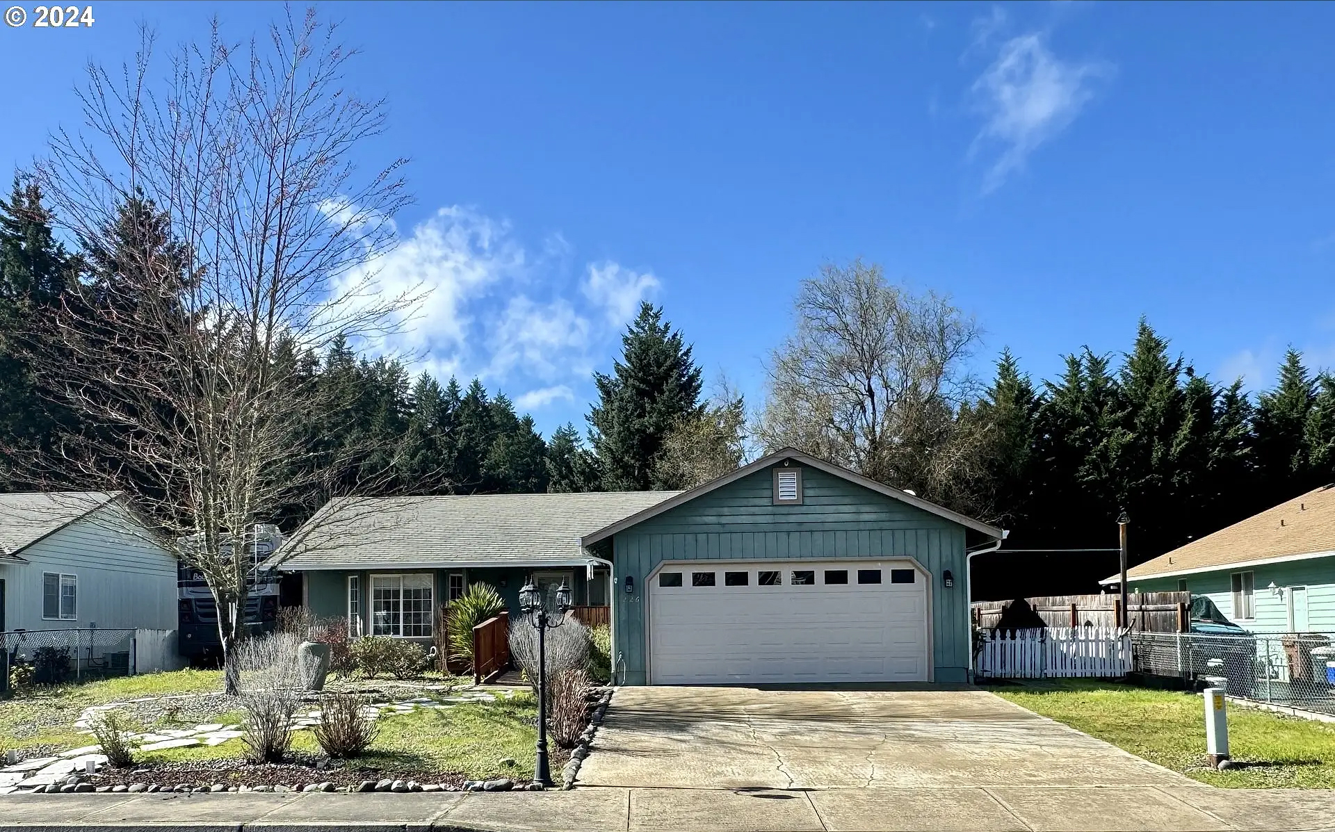 226-SE-Wildwood-Way_00