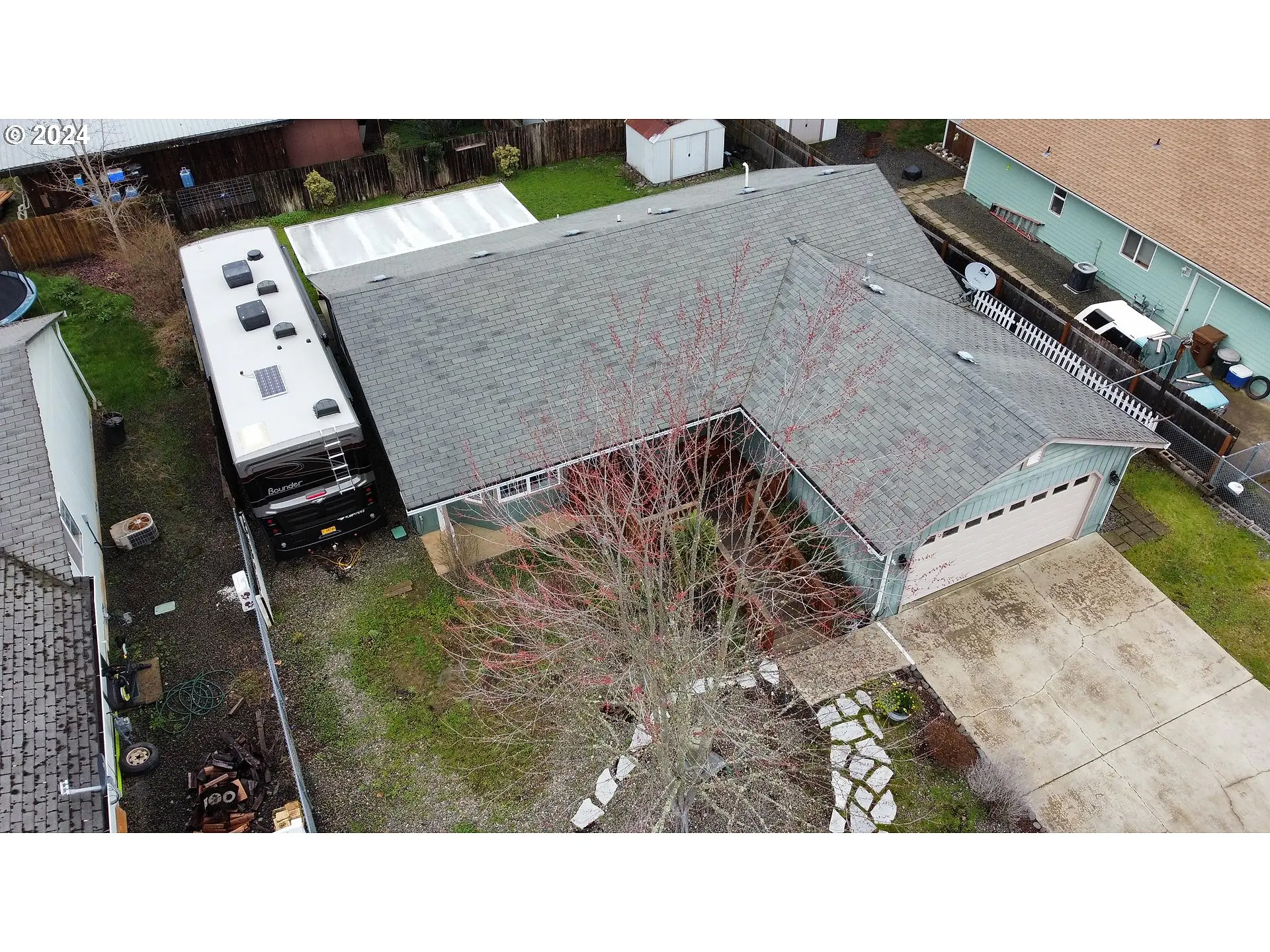 226-SE-Wildwood-Way_04