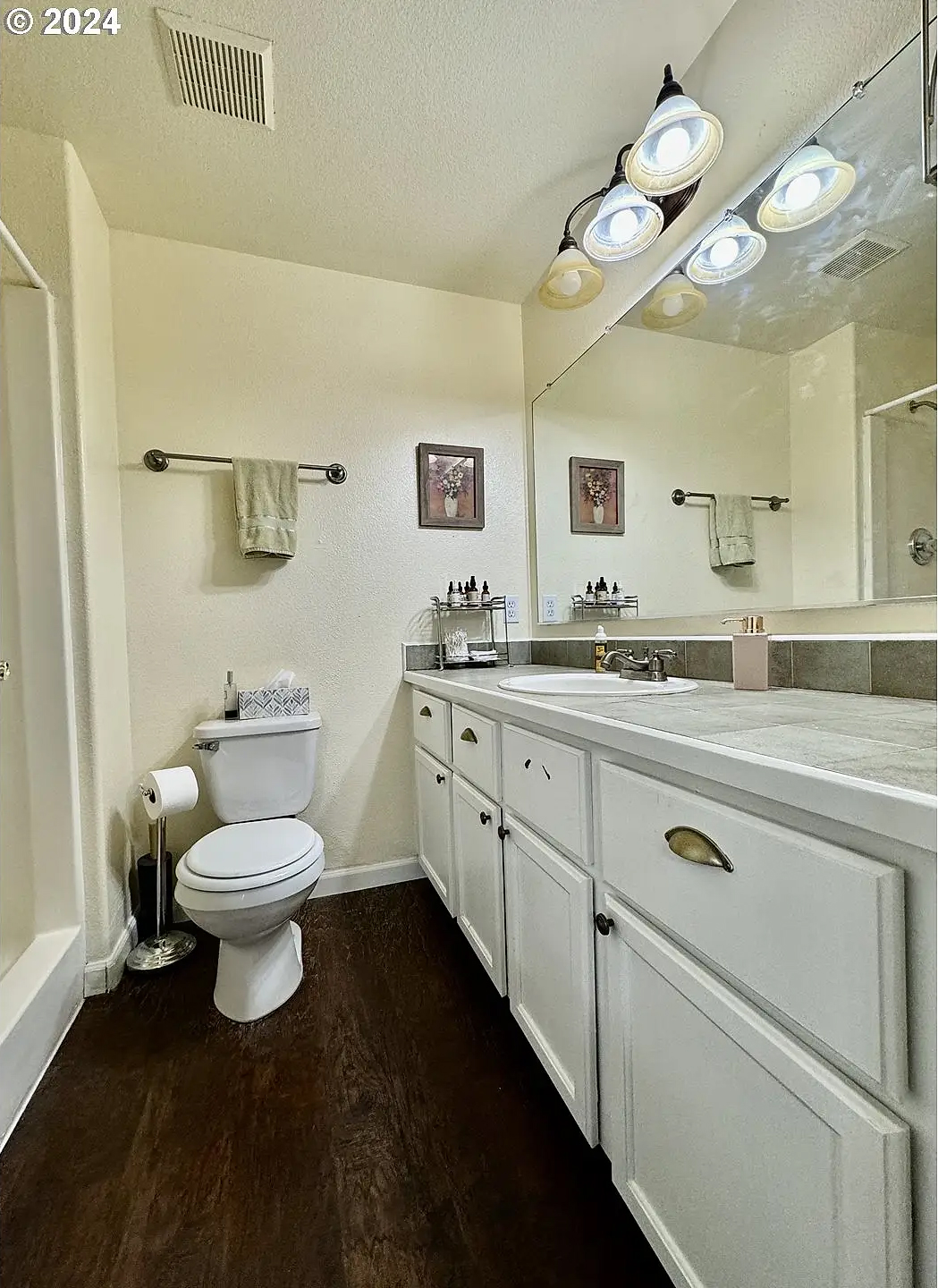 226-SE-Wildwood-Way_21