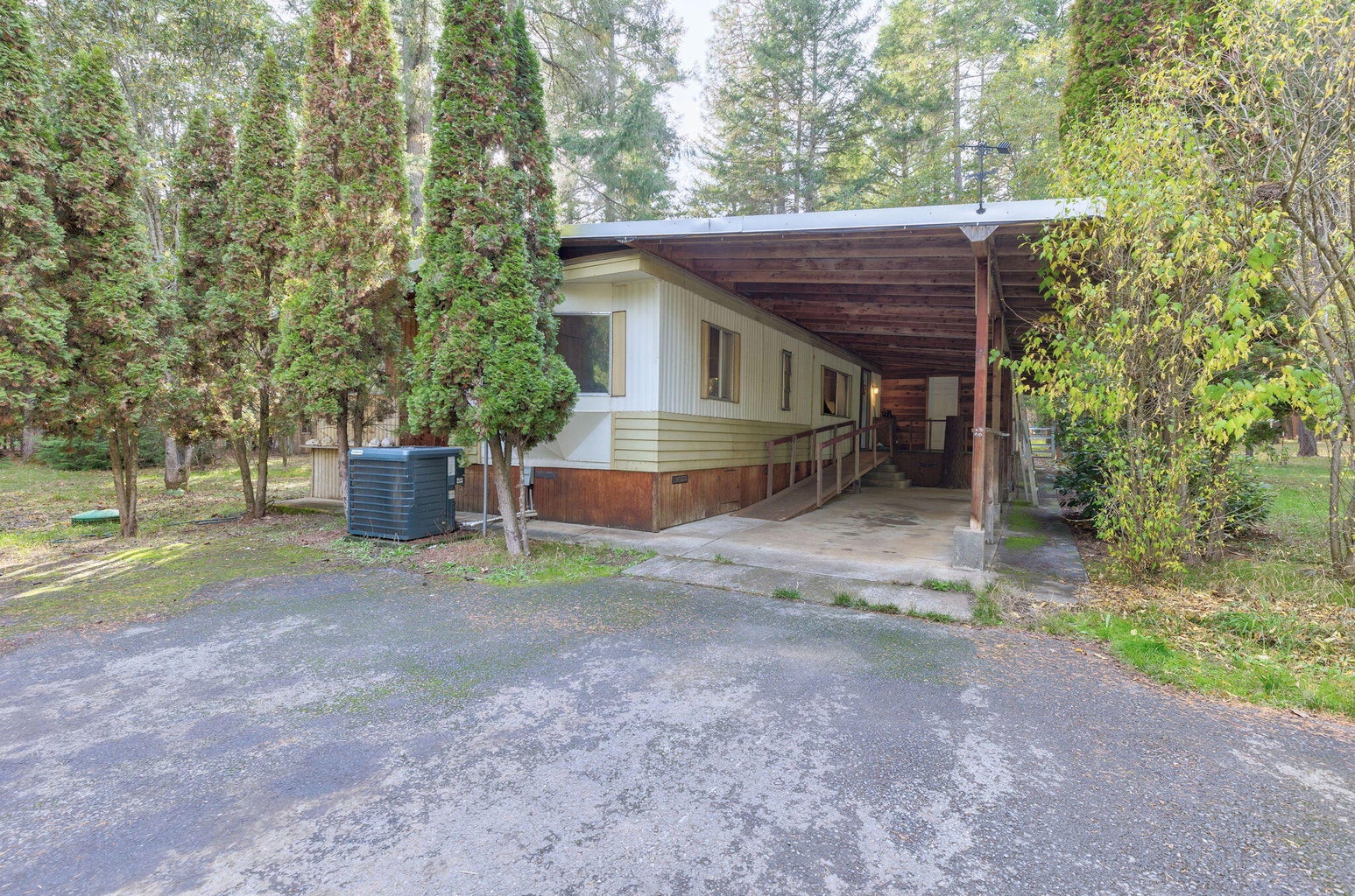 1820_Powell_Creek_Rd_07