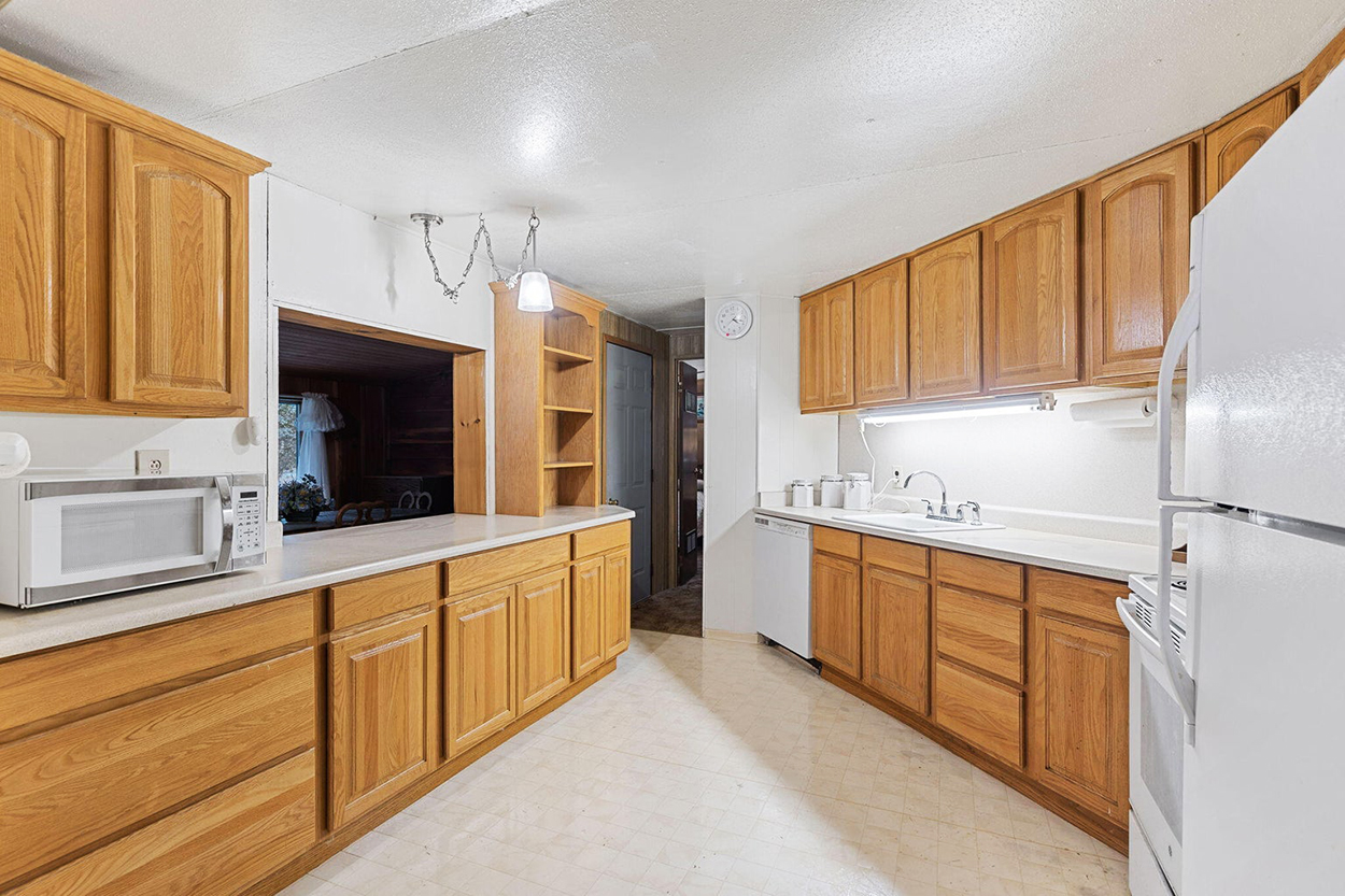 1820_Powell_Creek_Rd_12