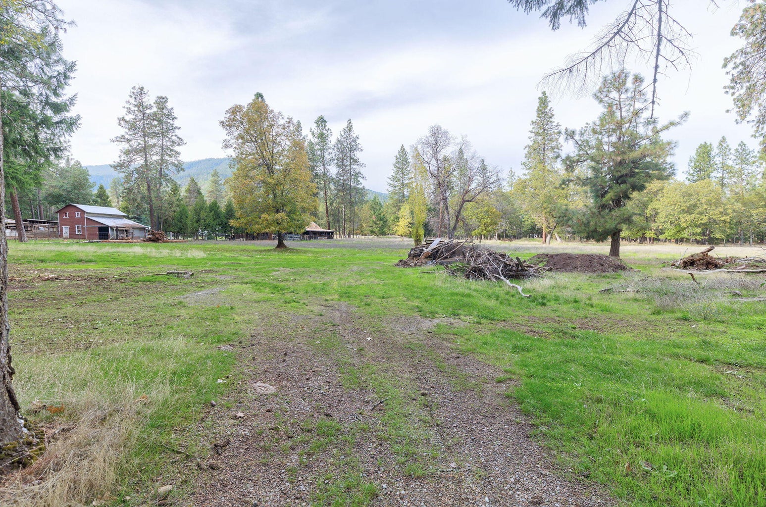 1820_Powell_Creek_Rd_31