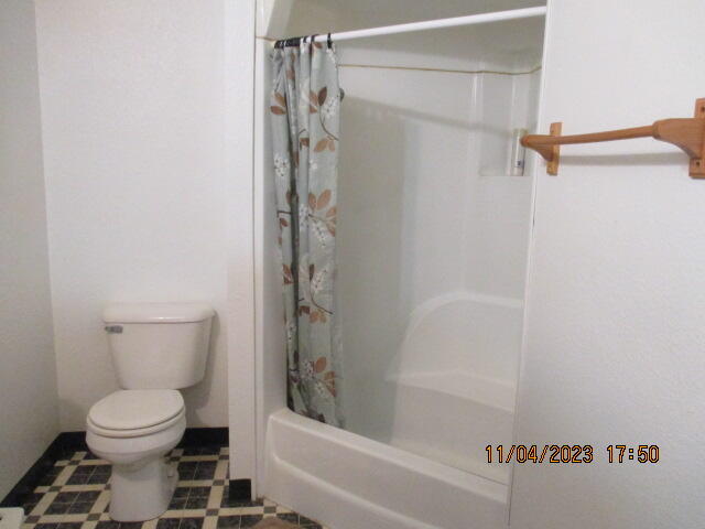 3315-Bristol-Avenue_11