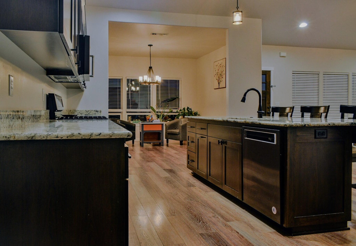 800_NW_Starmont_Way_07