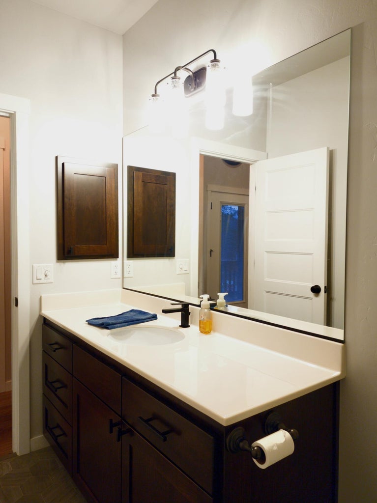 800_NW_Starmont_Way_18