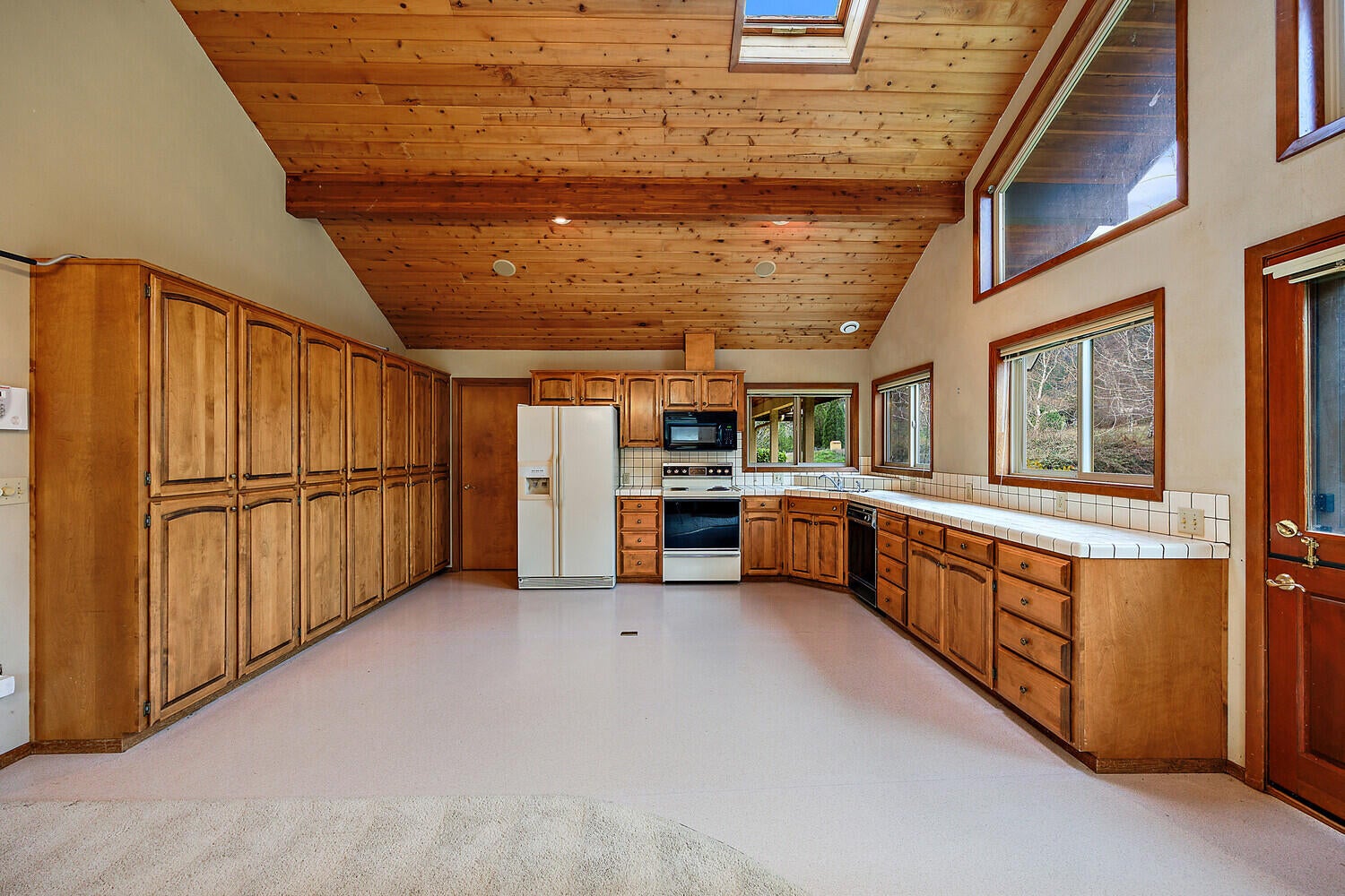 6901-Thompson-Creek-Road_21