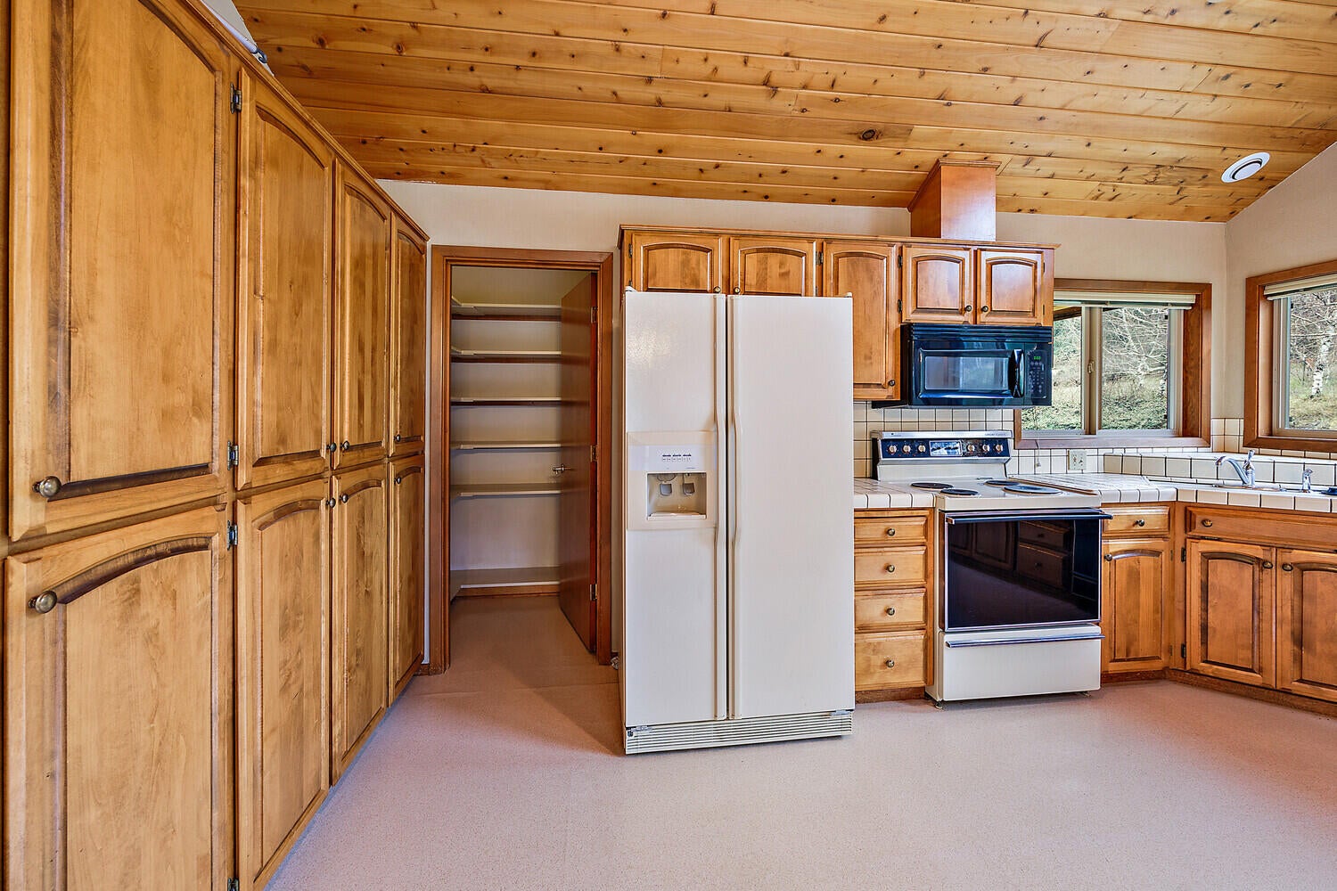 6901-Thompson-Creek-Road_23