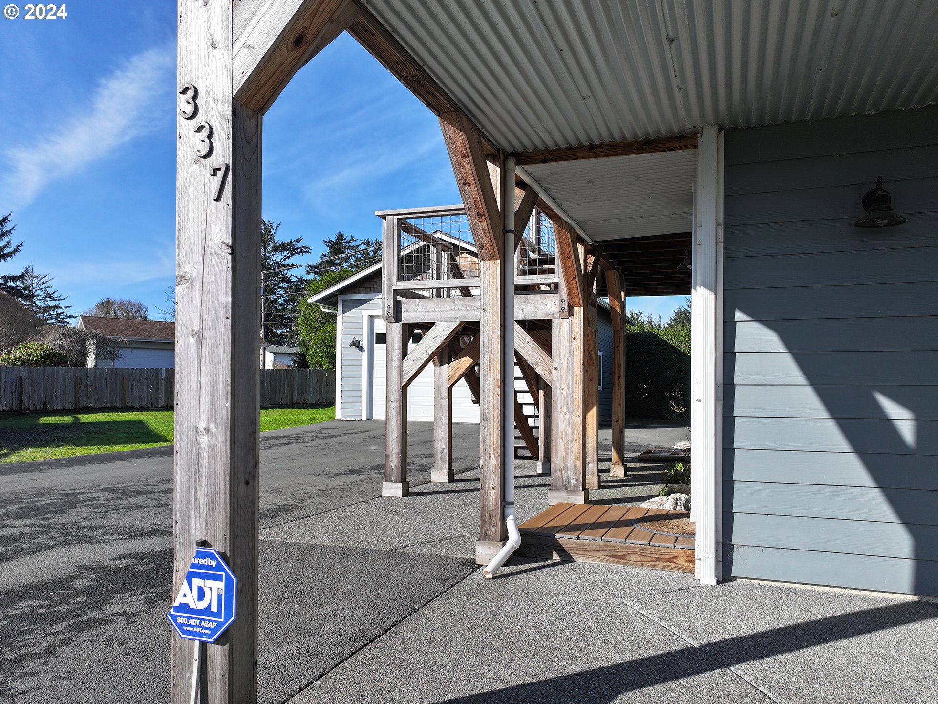 337-MILL-BEACH-RD_04