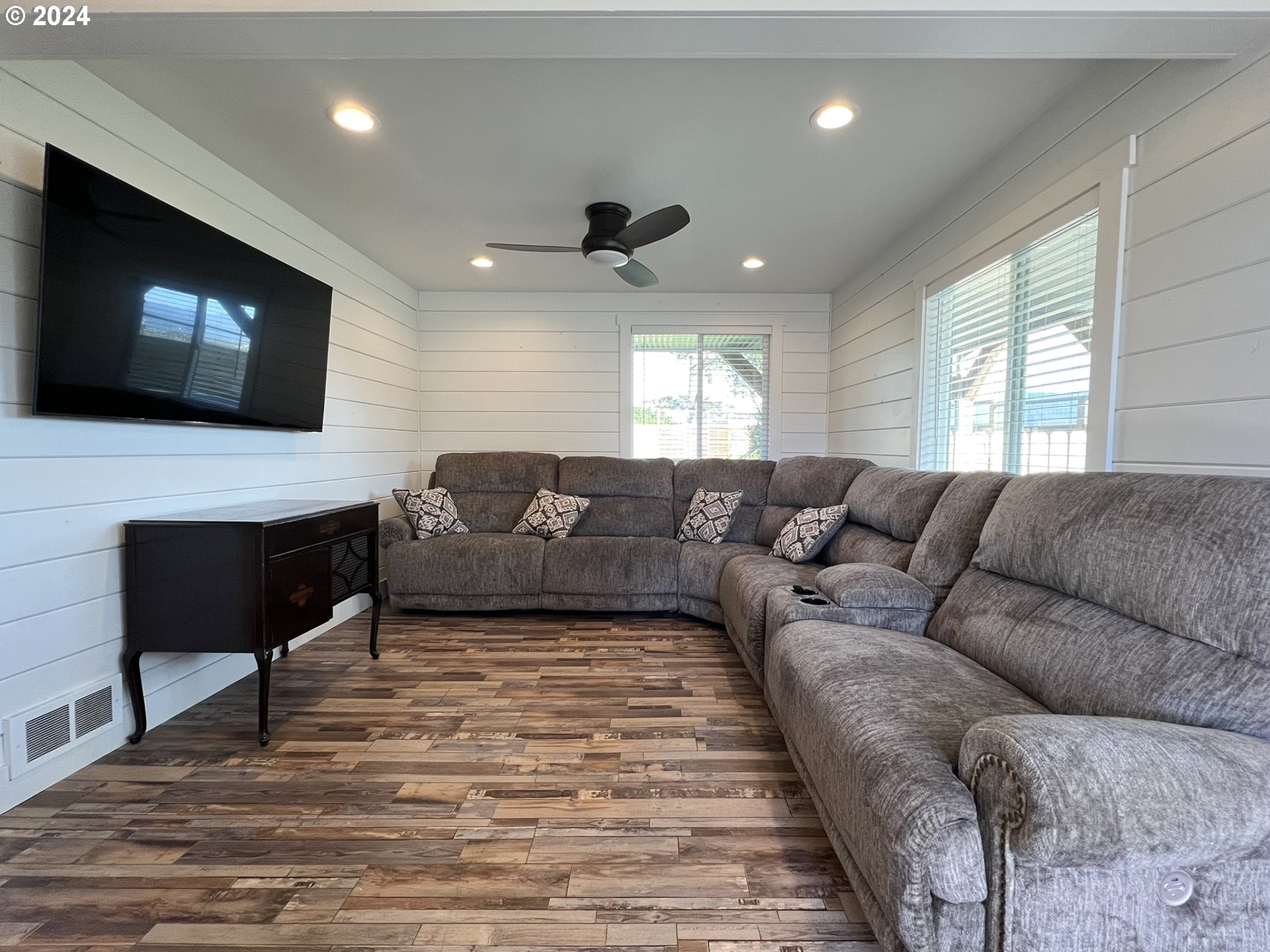 337-MILL-BEACH-RD_11
