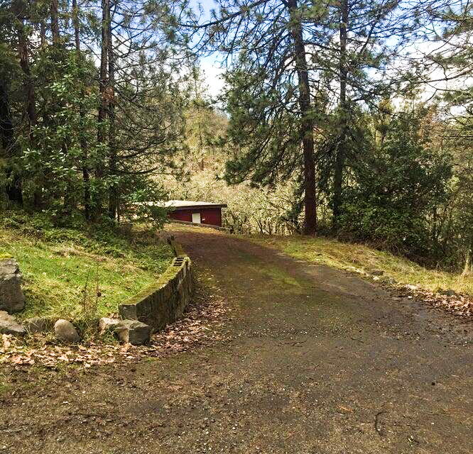 220196436, 1750 Apache Dr, Medford, OR 97501