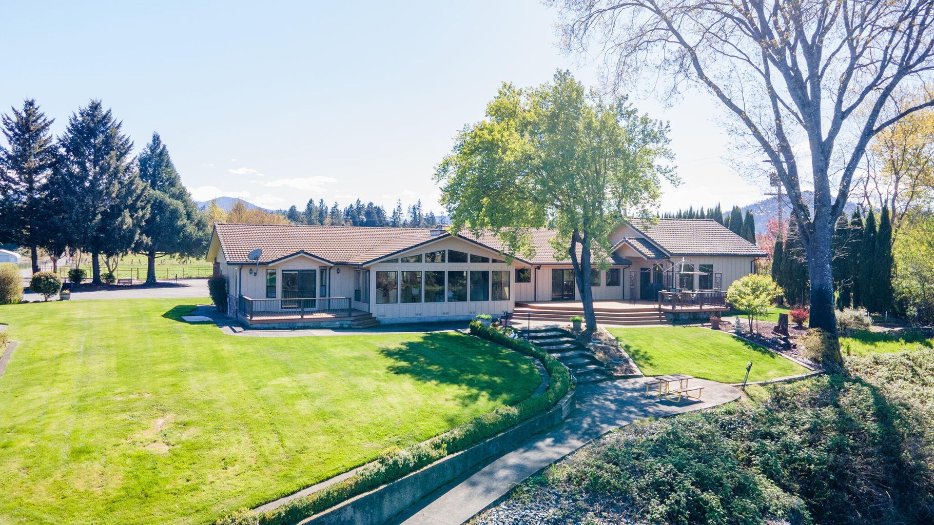 4780_Leonard_Rd_05
