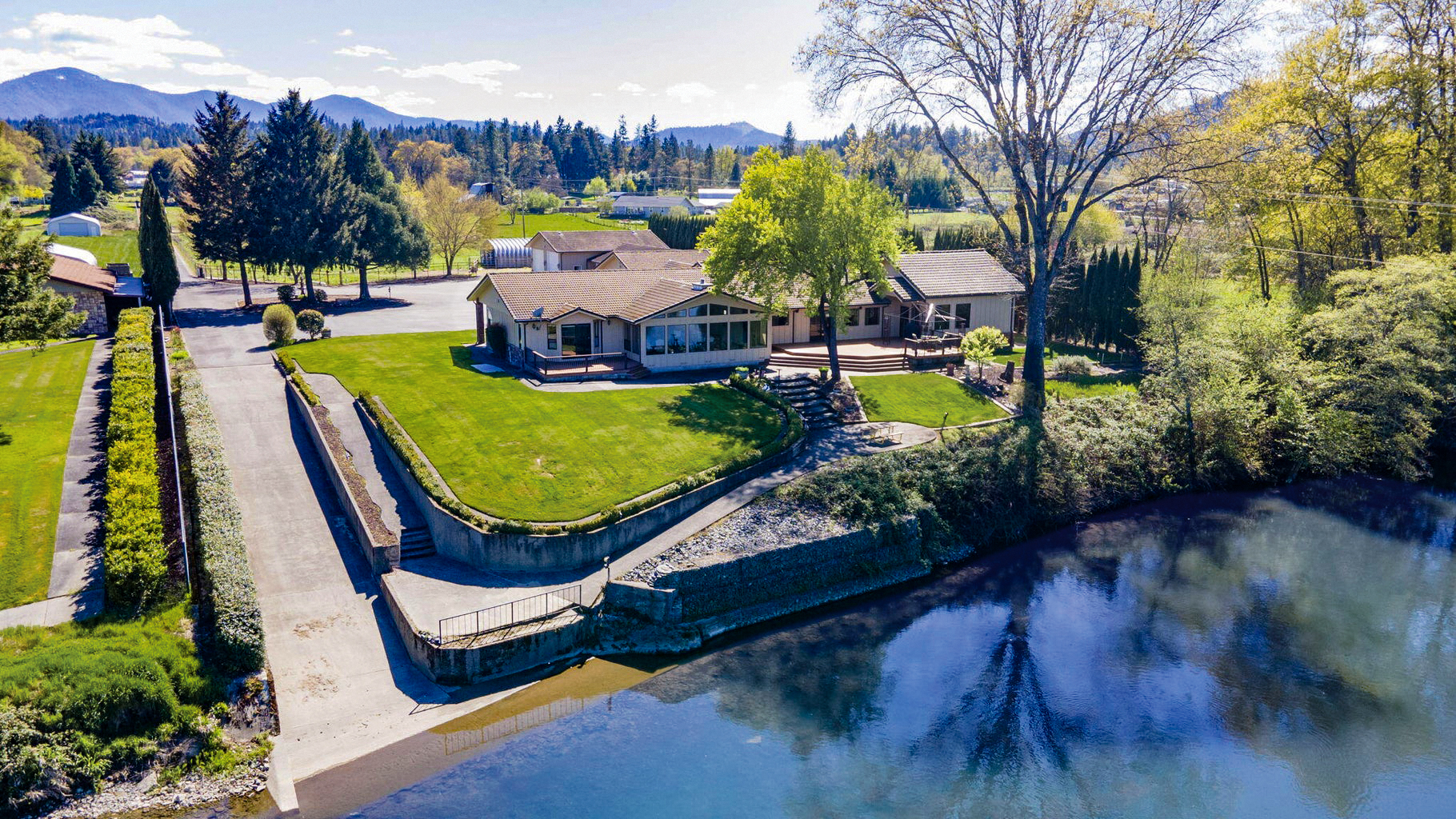 220180343, 4780 Leonard Rd, Grants Pass, OR 97527