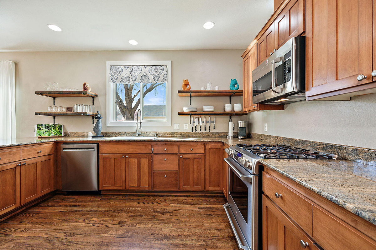 649-Griffin-Oaks-Drive_18