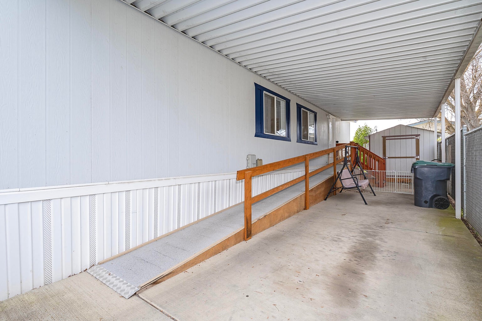 2552-Thorn-Oak-Drive-21_17