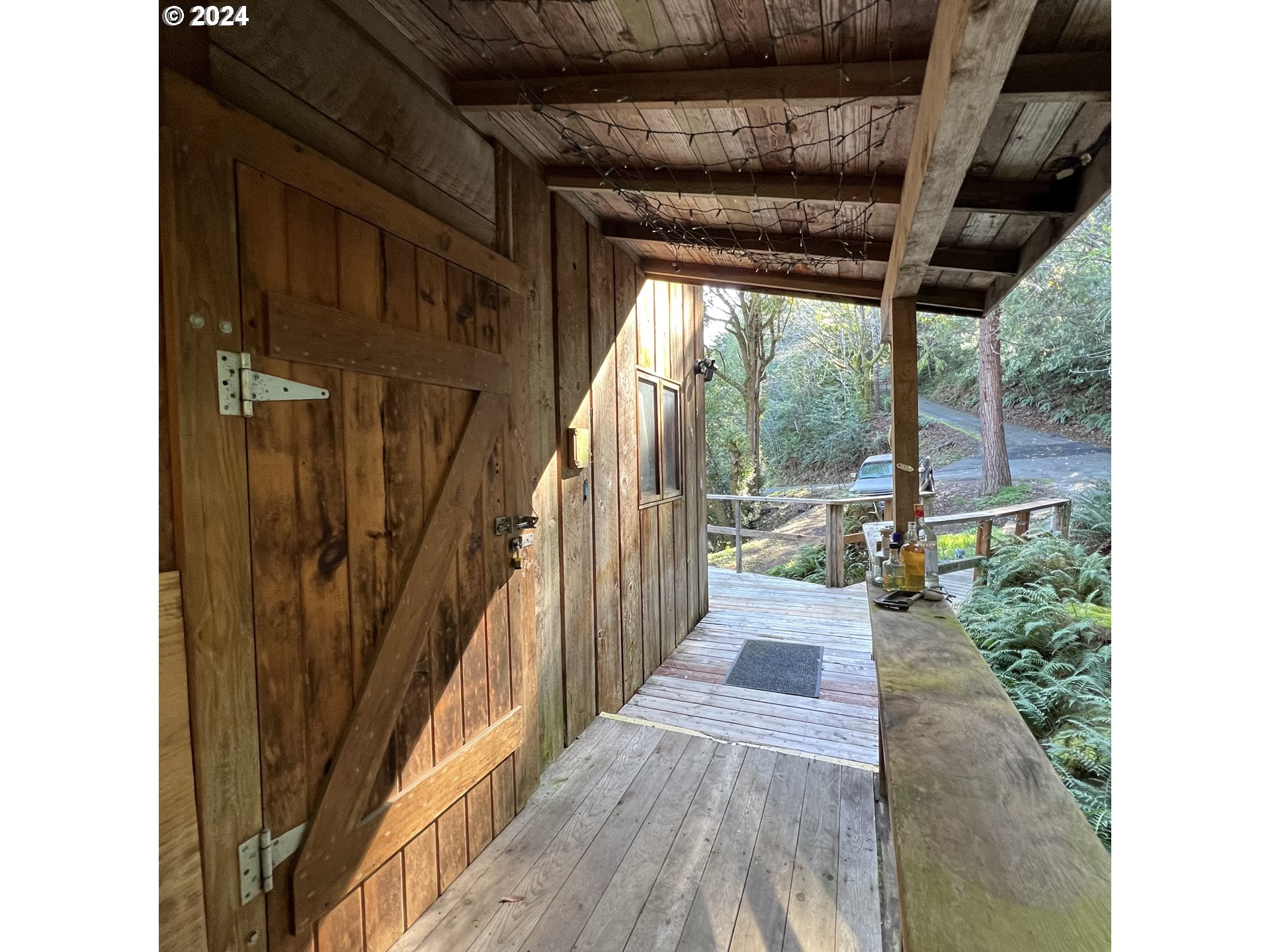 97031_Jerrys_Flat_04