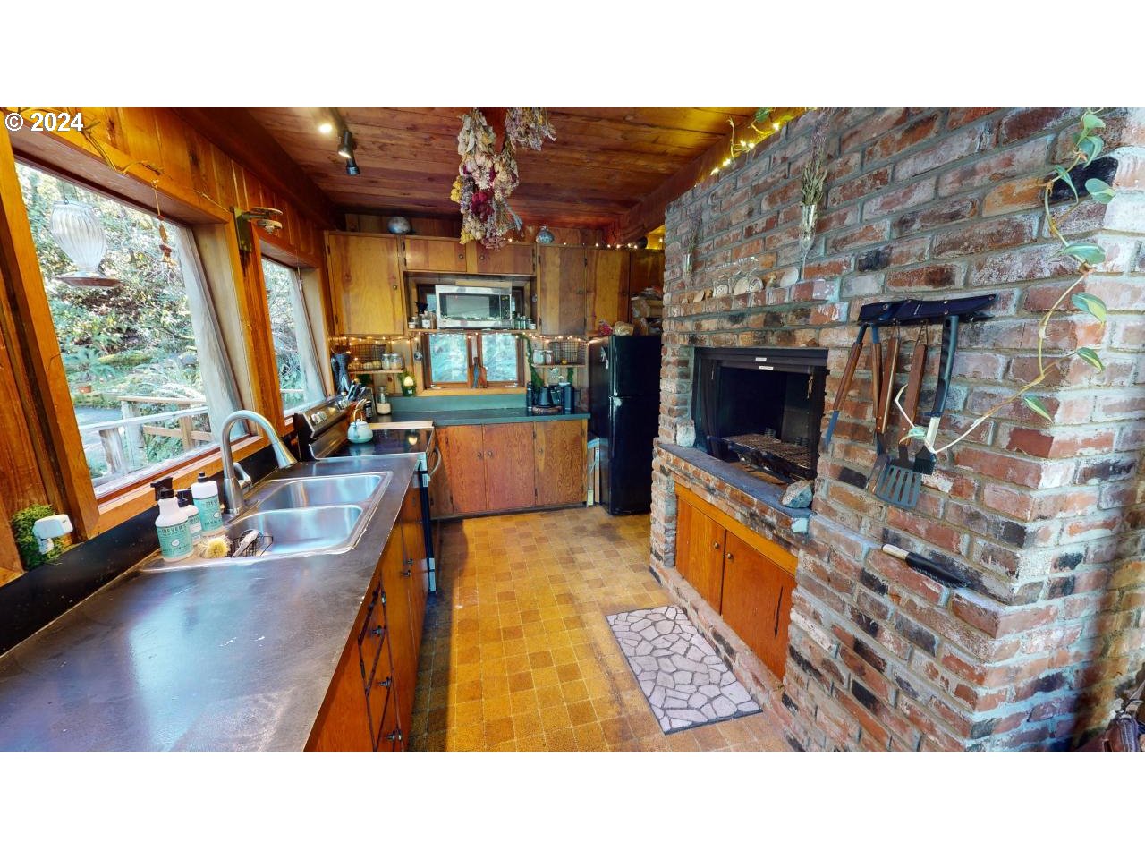 97031_Jerrys_Flat_10