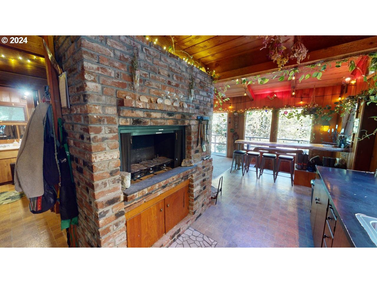 97031_Jerrys_Flat_11