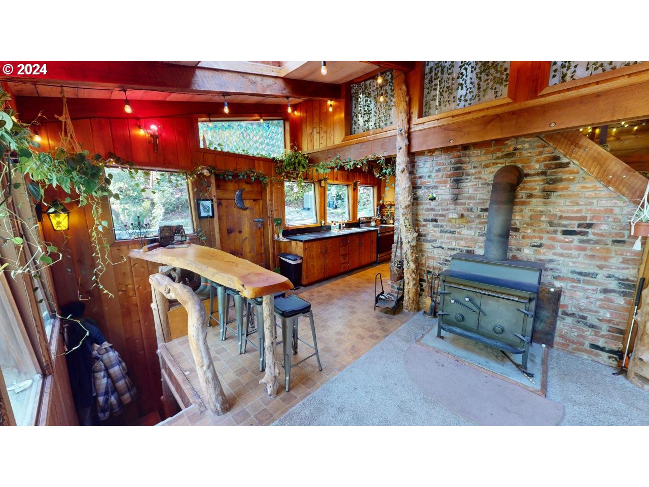 97031_Jerrys_Flat_24