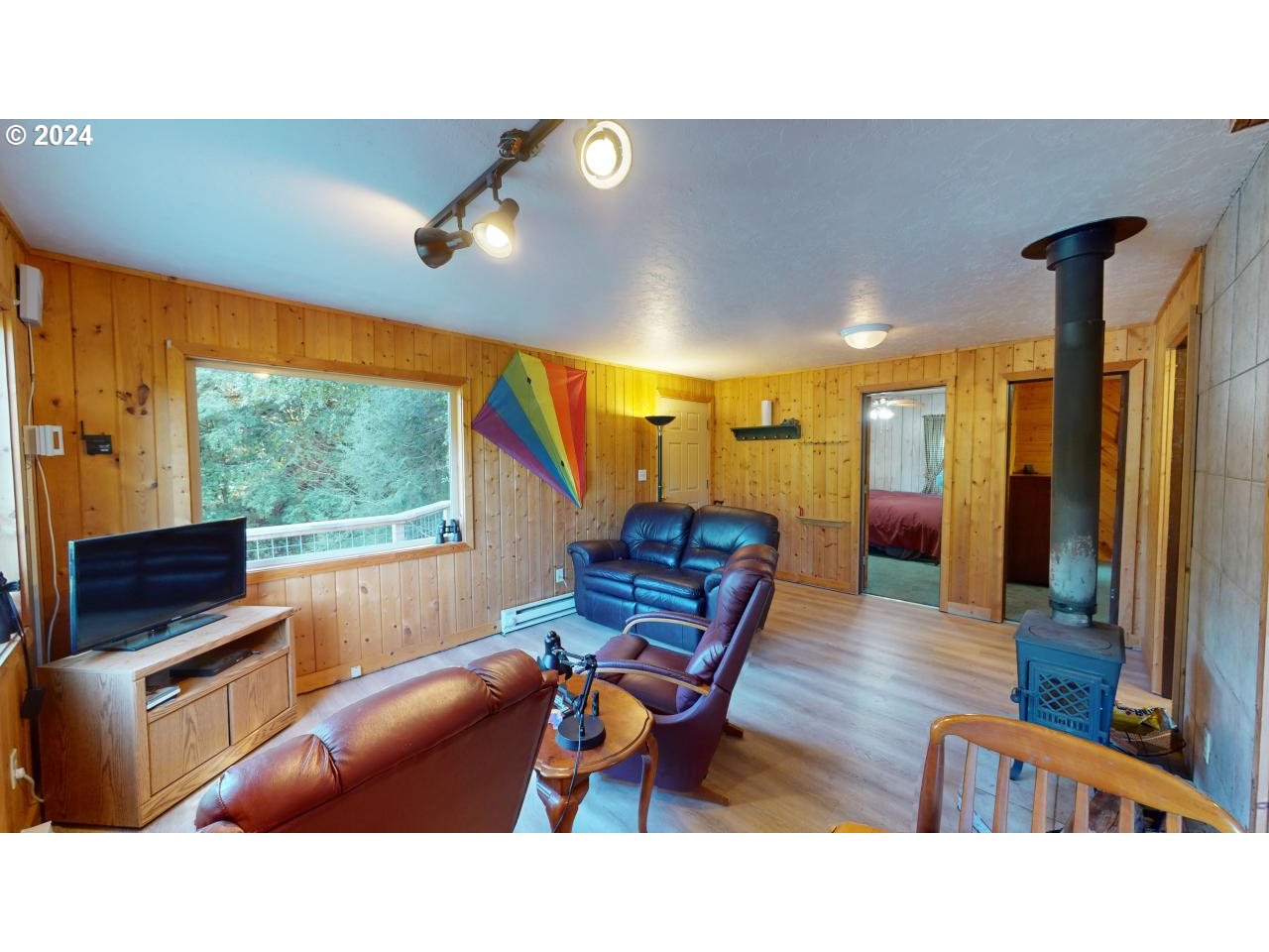 97033_Jerrys_Flat_12