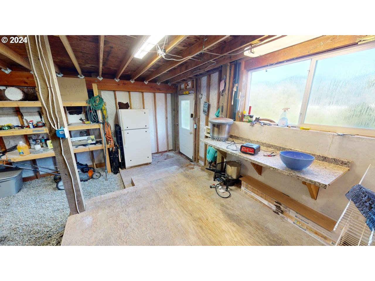 97033_Jerrys_Flat_24