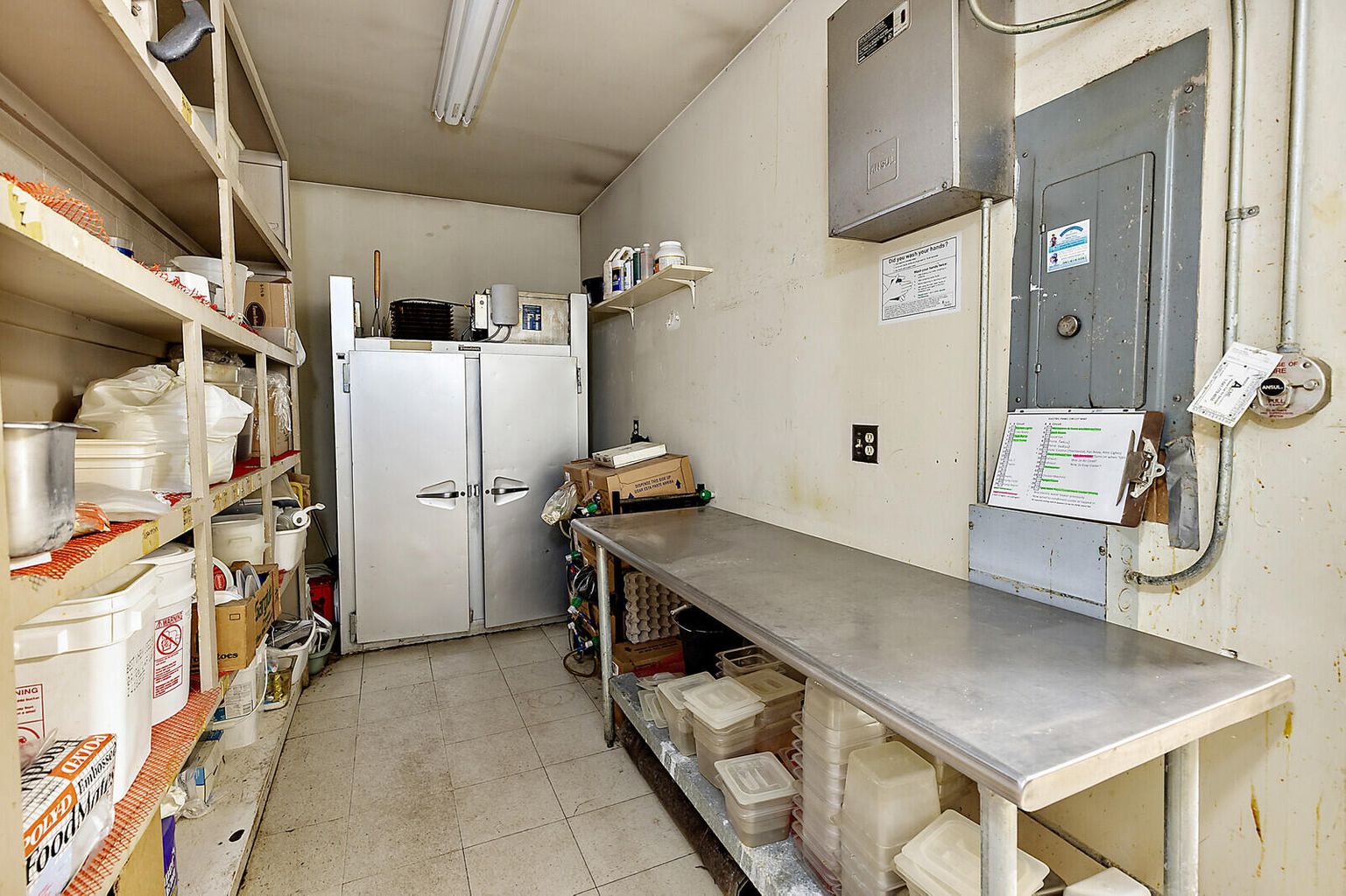8005-E-Evans-Creek-Road_12
