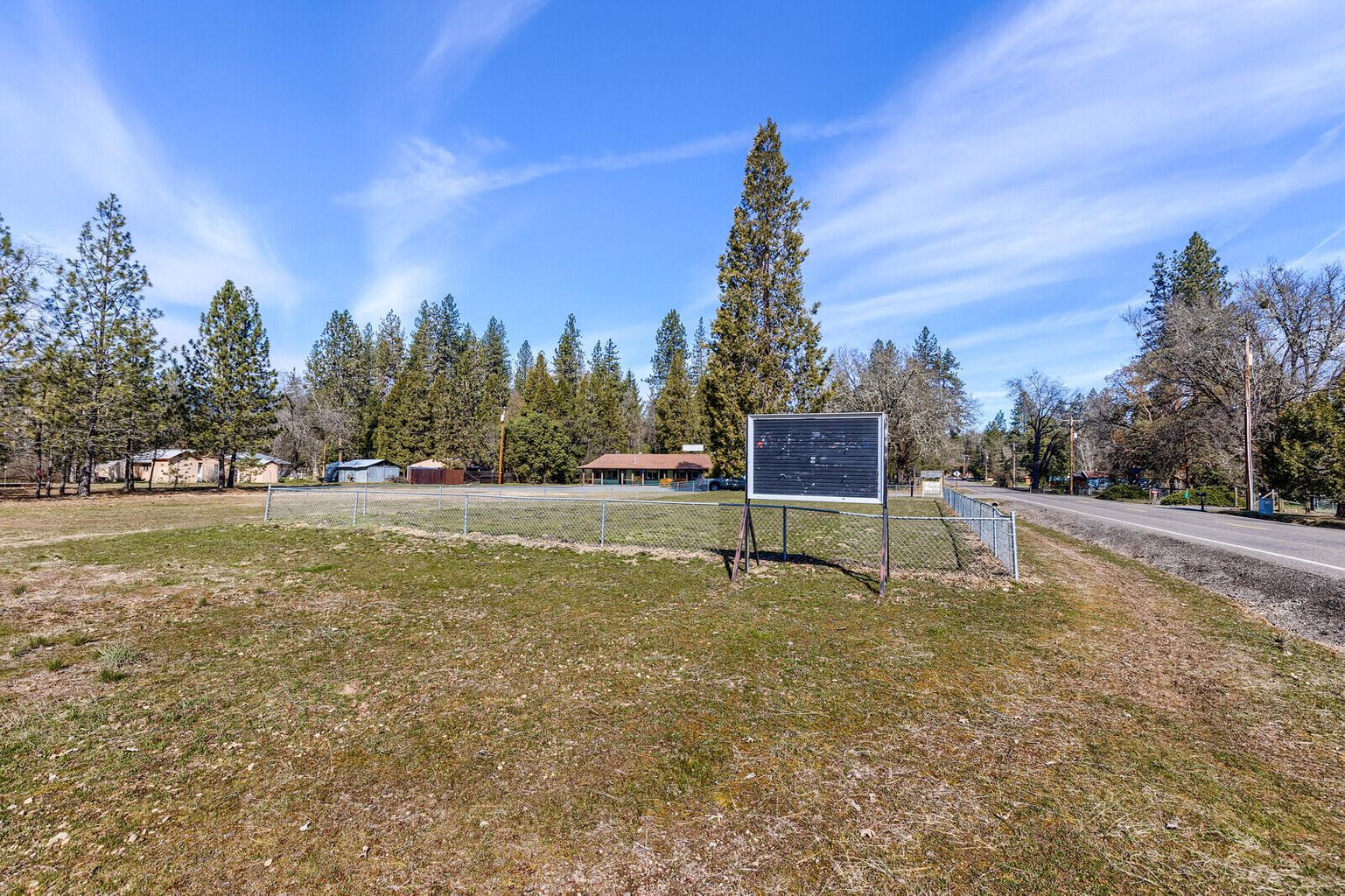 8005-E-Evans-Creek-Road_20