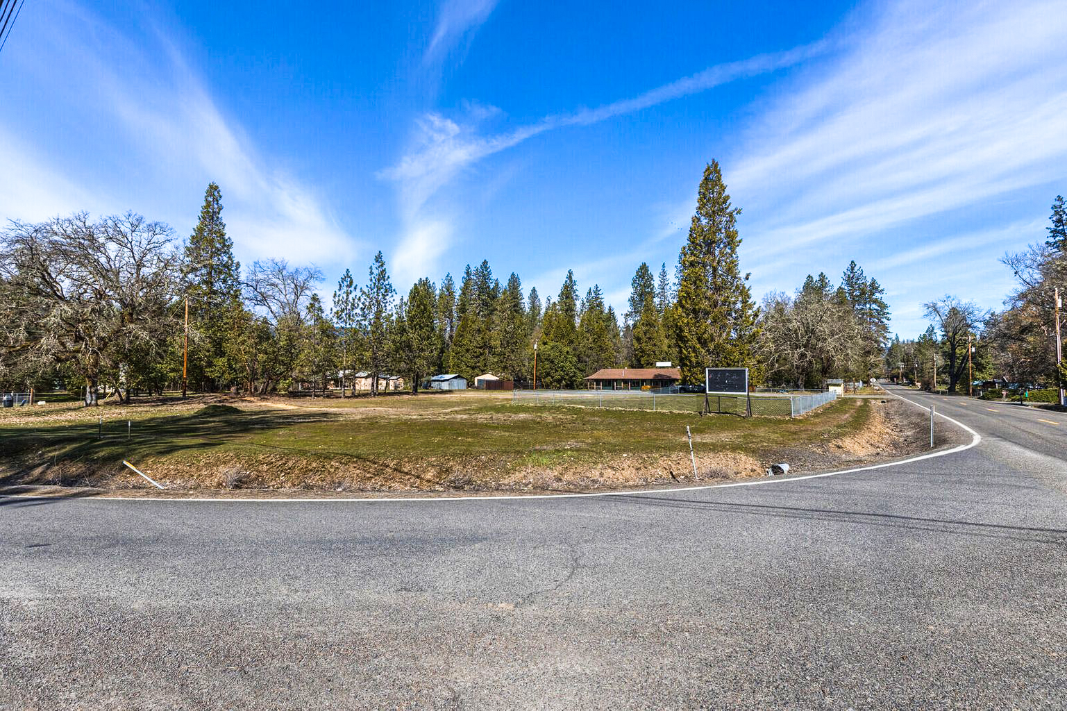 8005-E-Evans-Creek-Road_21