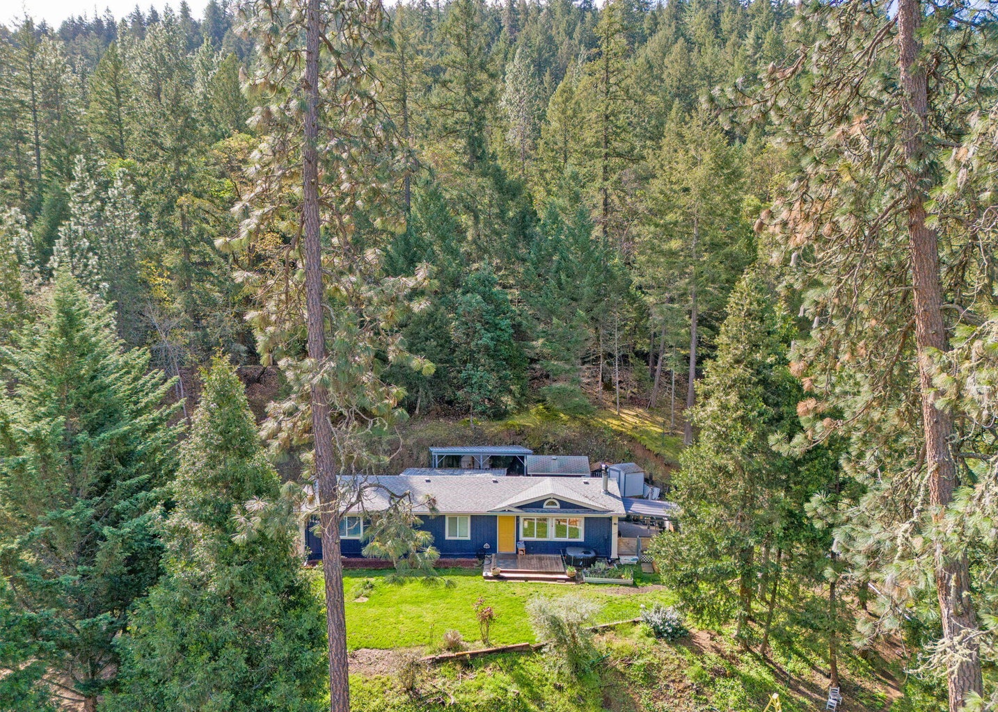 5445_Rogue_River_Hwy_03