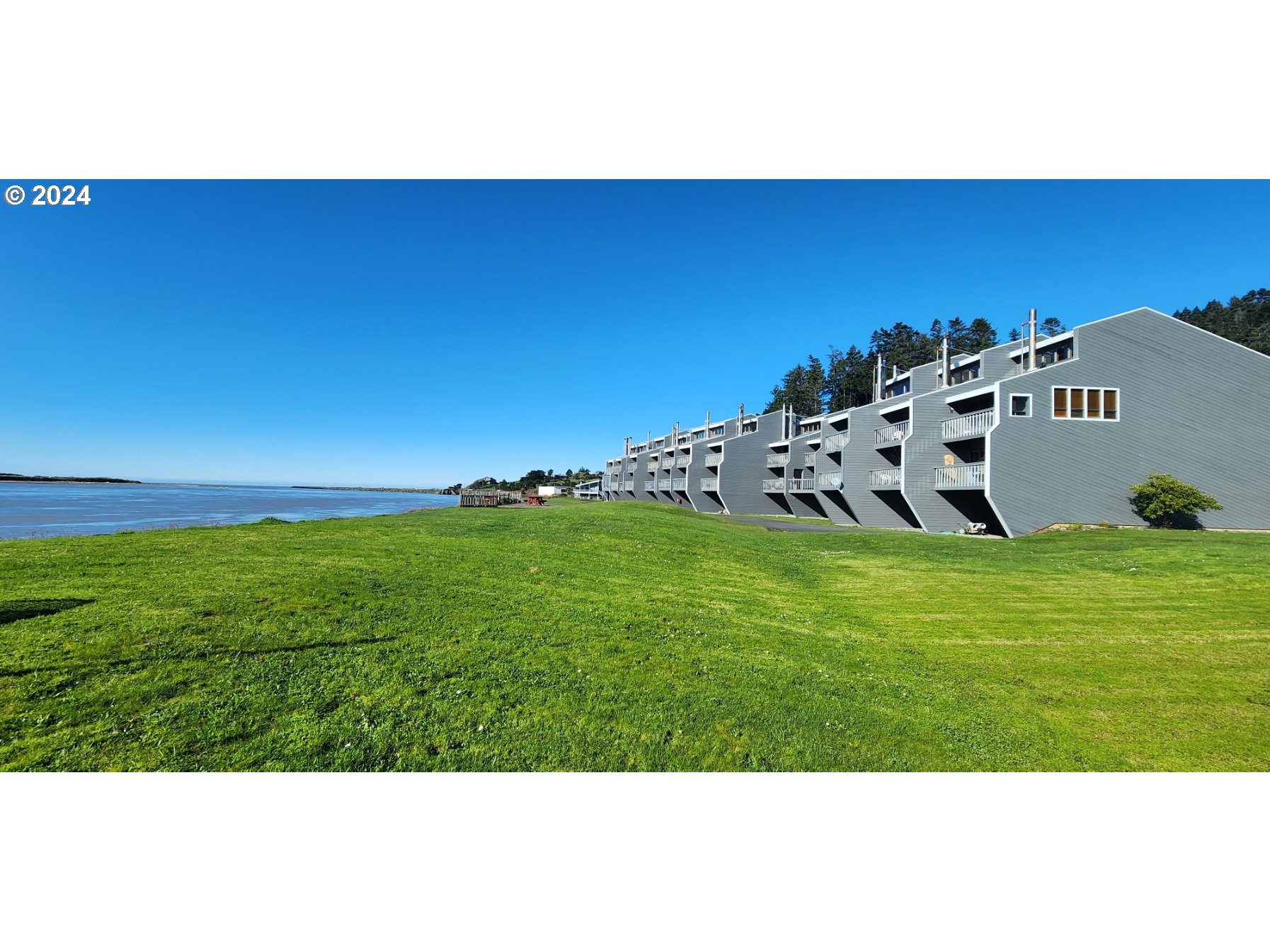 24225077, 94304 Wedderburn Loop #428, Gold Beach, OR 97444