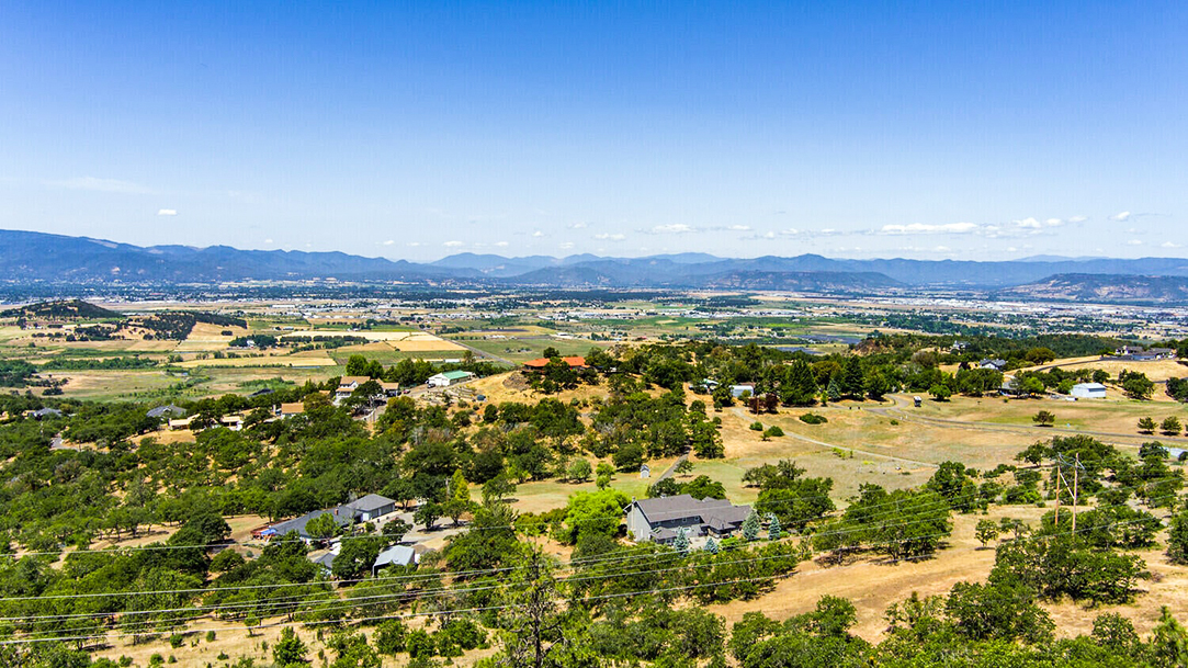 220167417, 4006 Dry Creek Rd, Medford, OR 97504