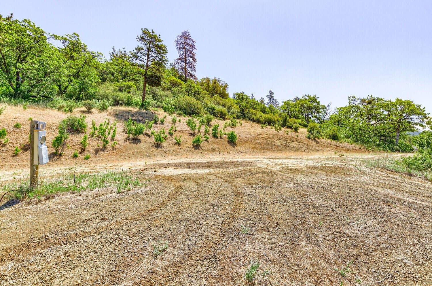 4006_Dry_Creek_Rd_02