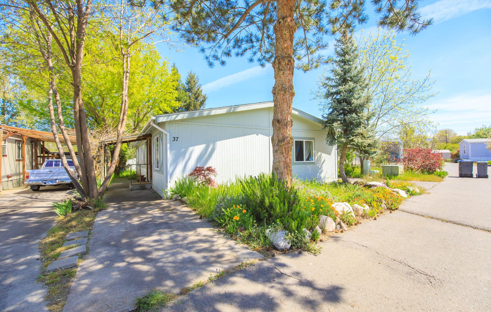 220180274, 2020 Hwy 99 N #37, Ashland, OR 97520