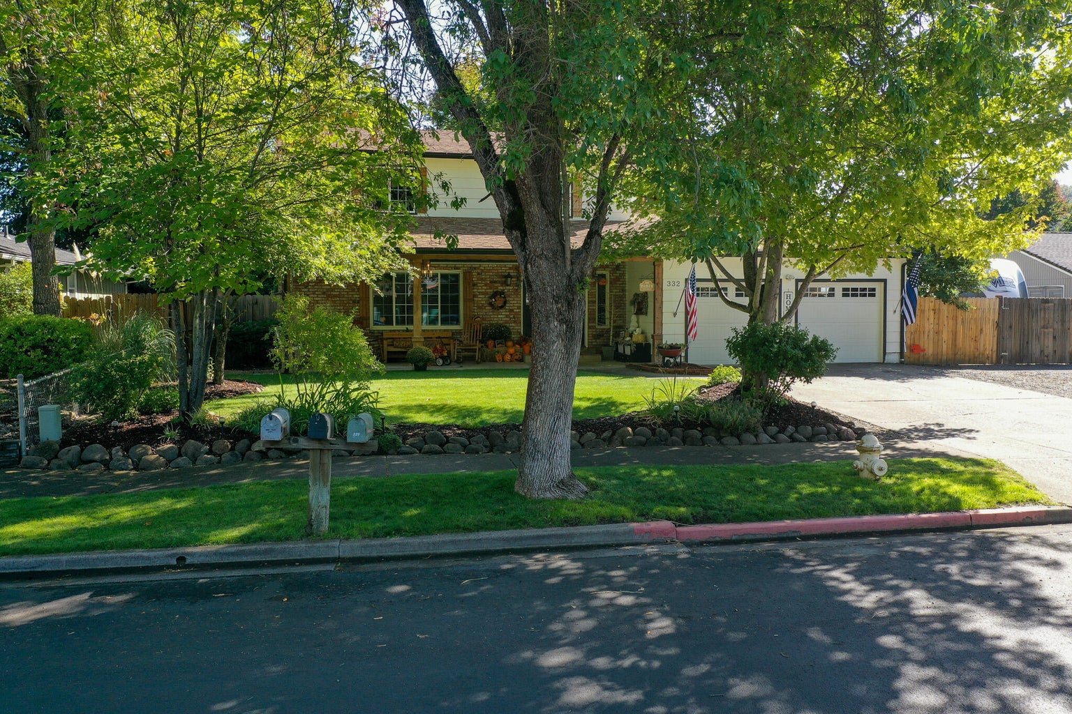 332_Shadow_Lawn_Dr_05